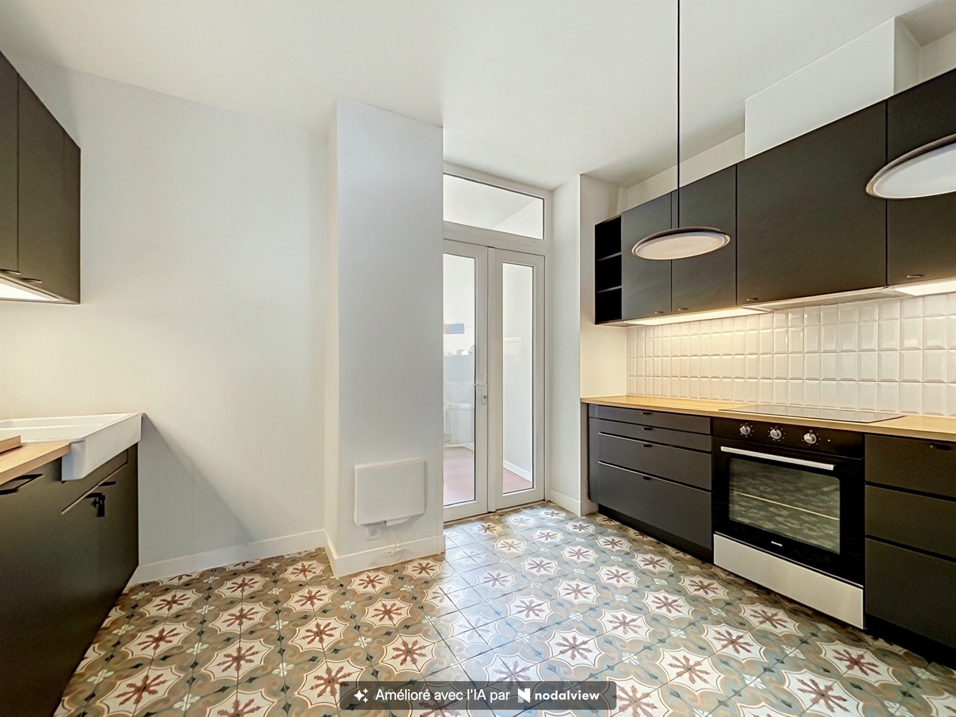 Picture 2 of 4 for Flat with three bedrooms in Ixelles