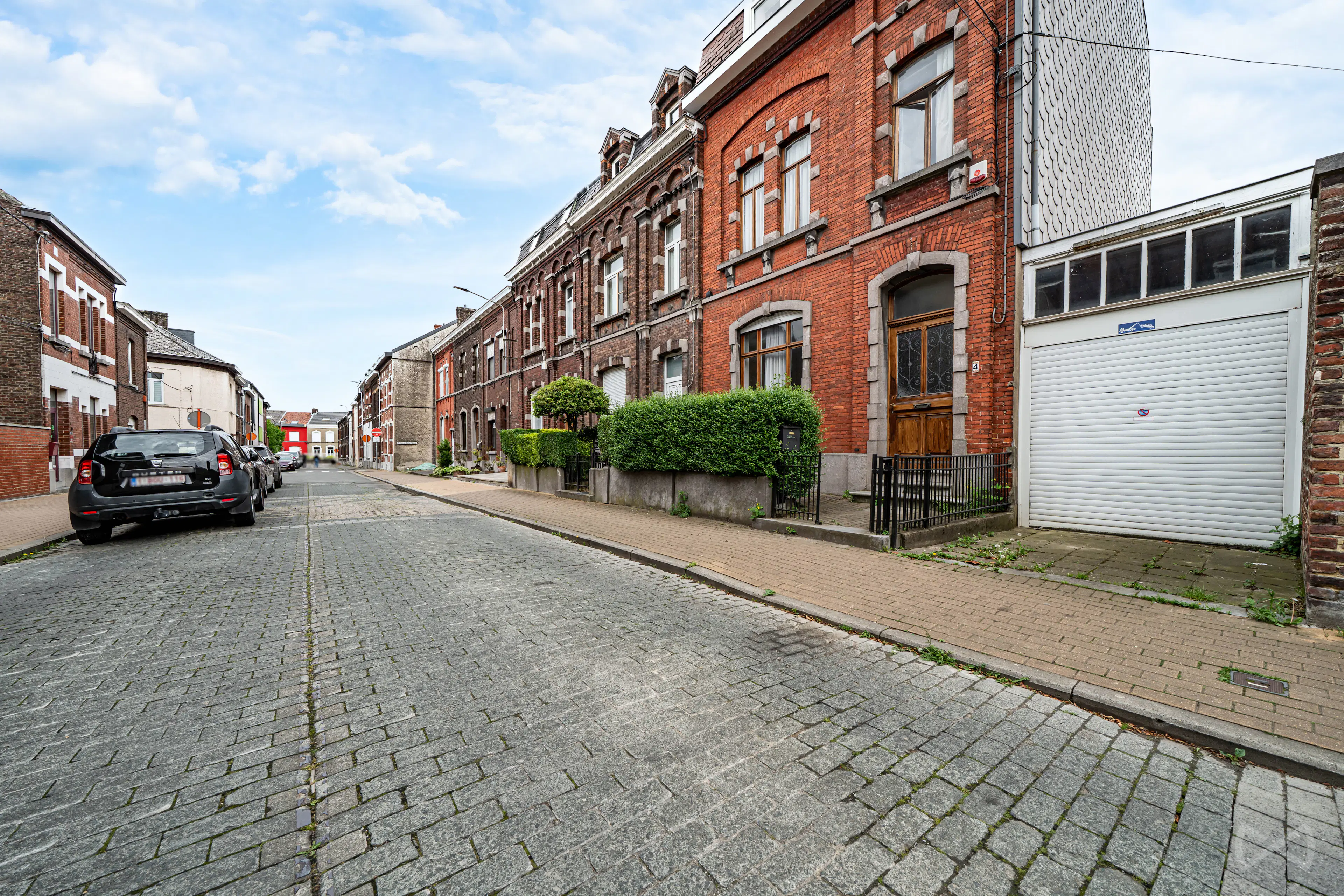 Photo 3 sur 4 pour Maison de sept chambres à Montignies-Sur-Sambre