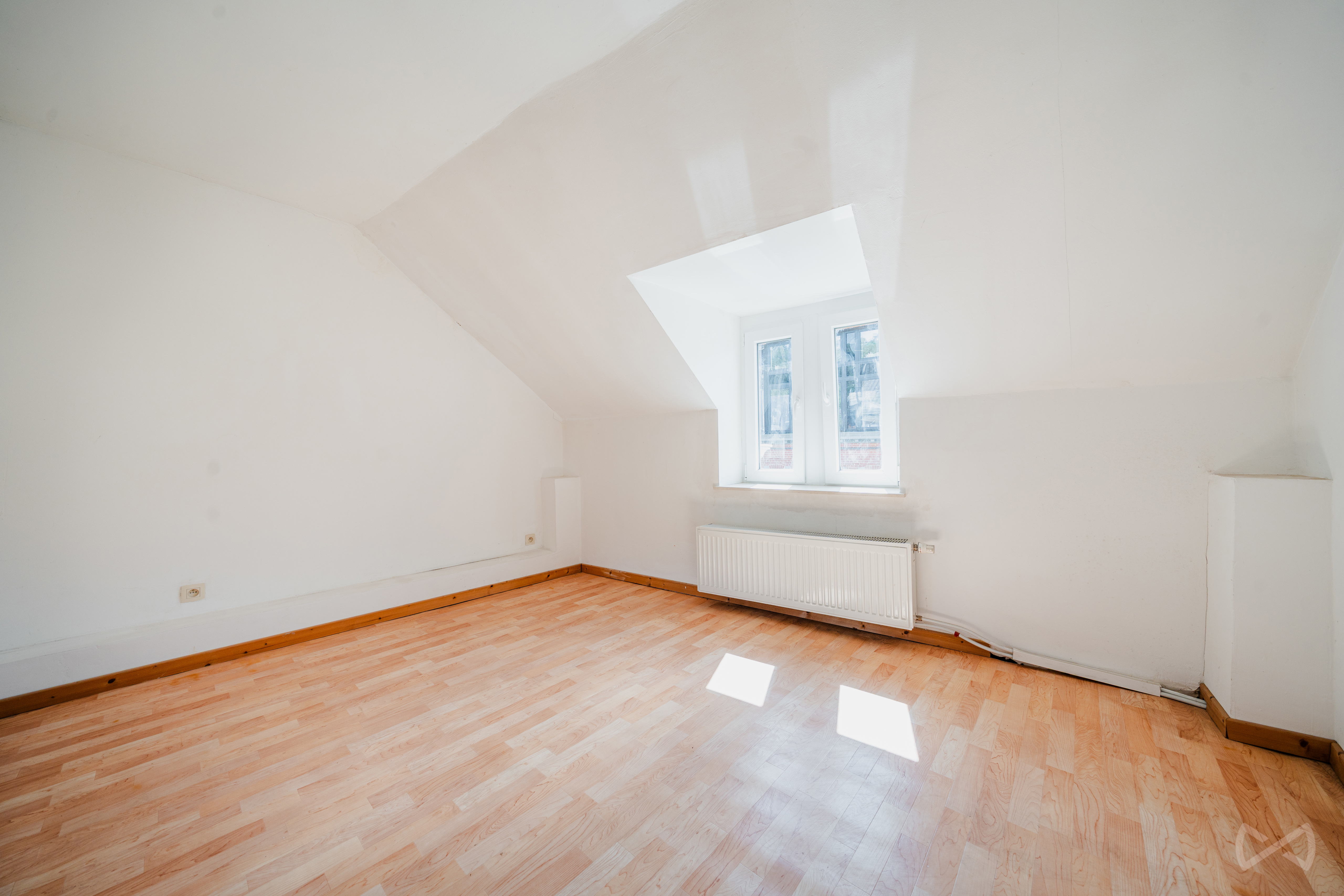 Photo 4 sur 4 pour Immeuble mixte de quatre chambres à Esneux