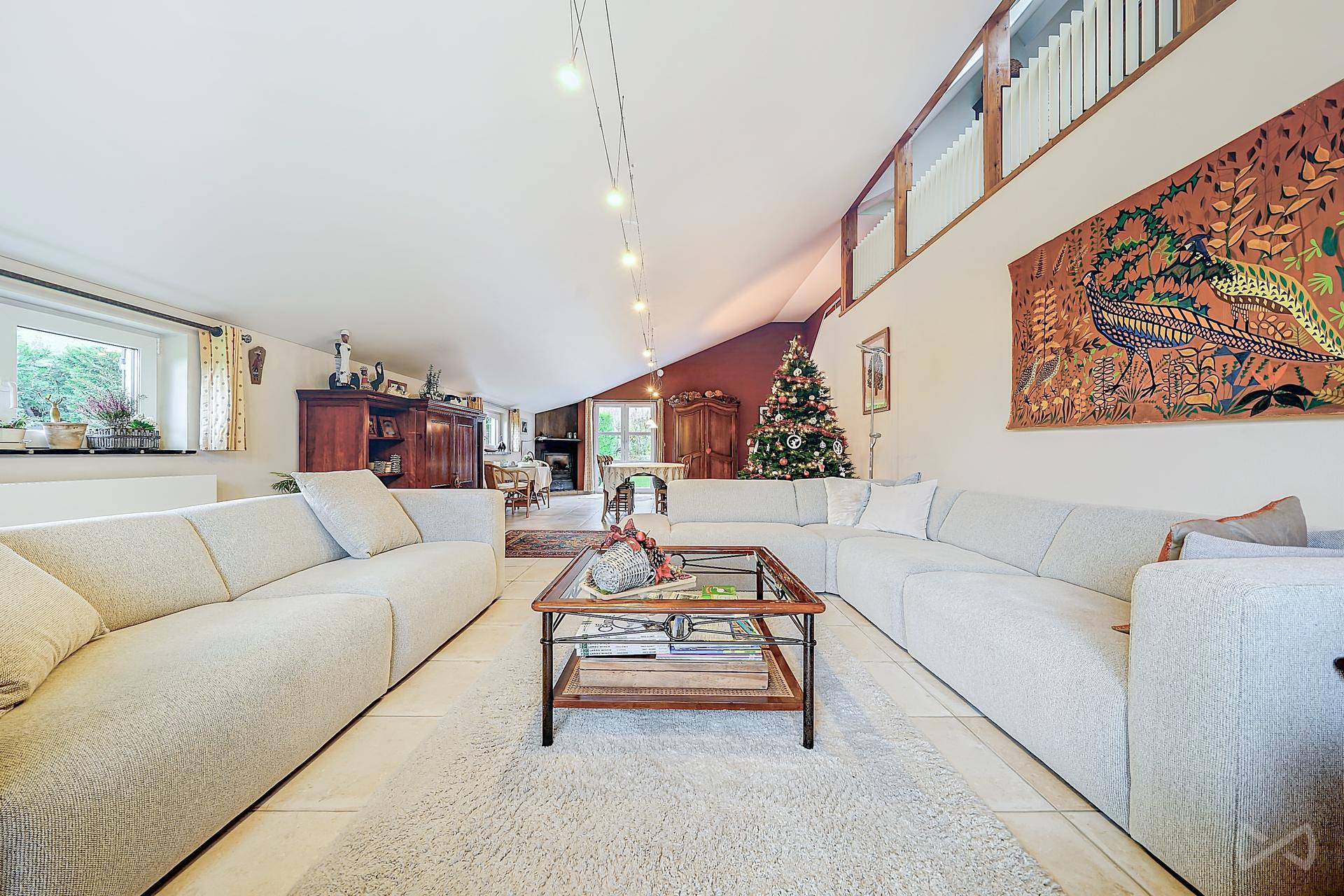 Picture 1 of 4 for House with five bedrooms in Ham-sur-heure-nalinnes