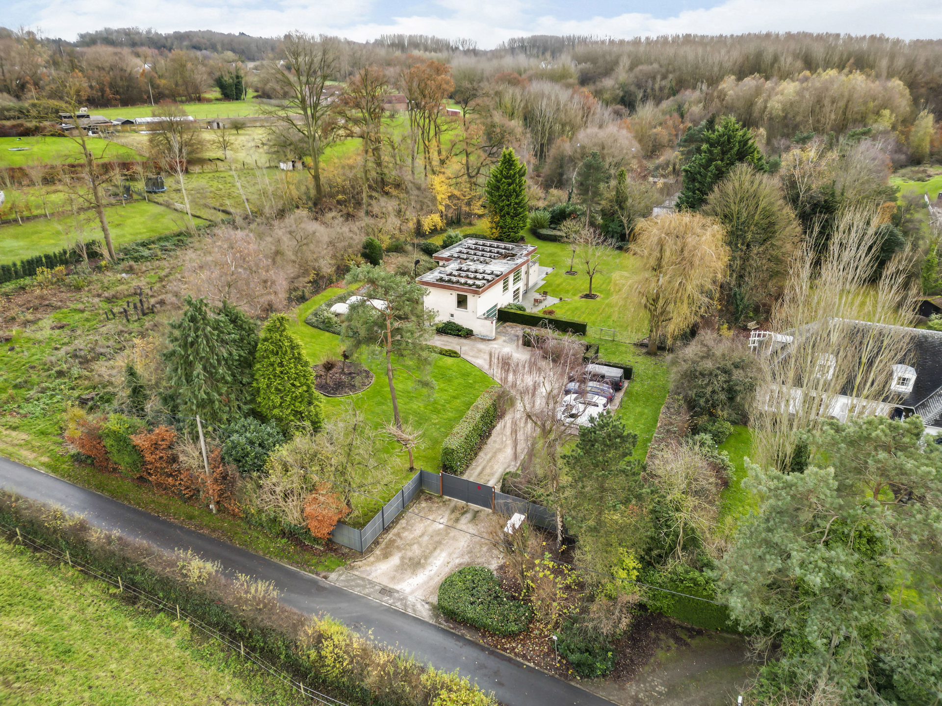 Picture 2 of 3 for Exceptional house with four bedrooms in Dilbeek