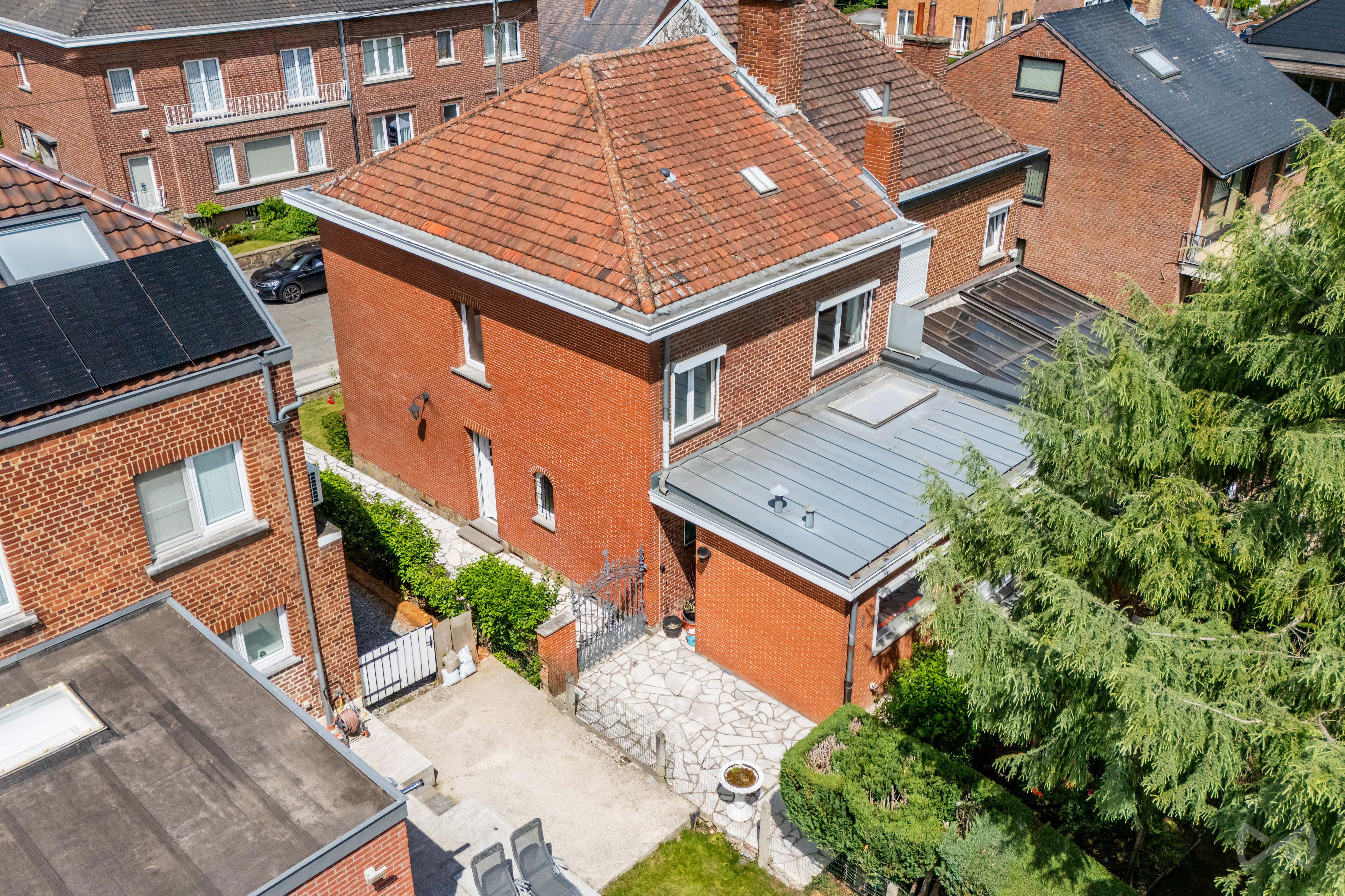 Photo 1 sur 4 pour Maison de trois chambres à Mont-sur-marchienne