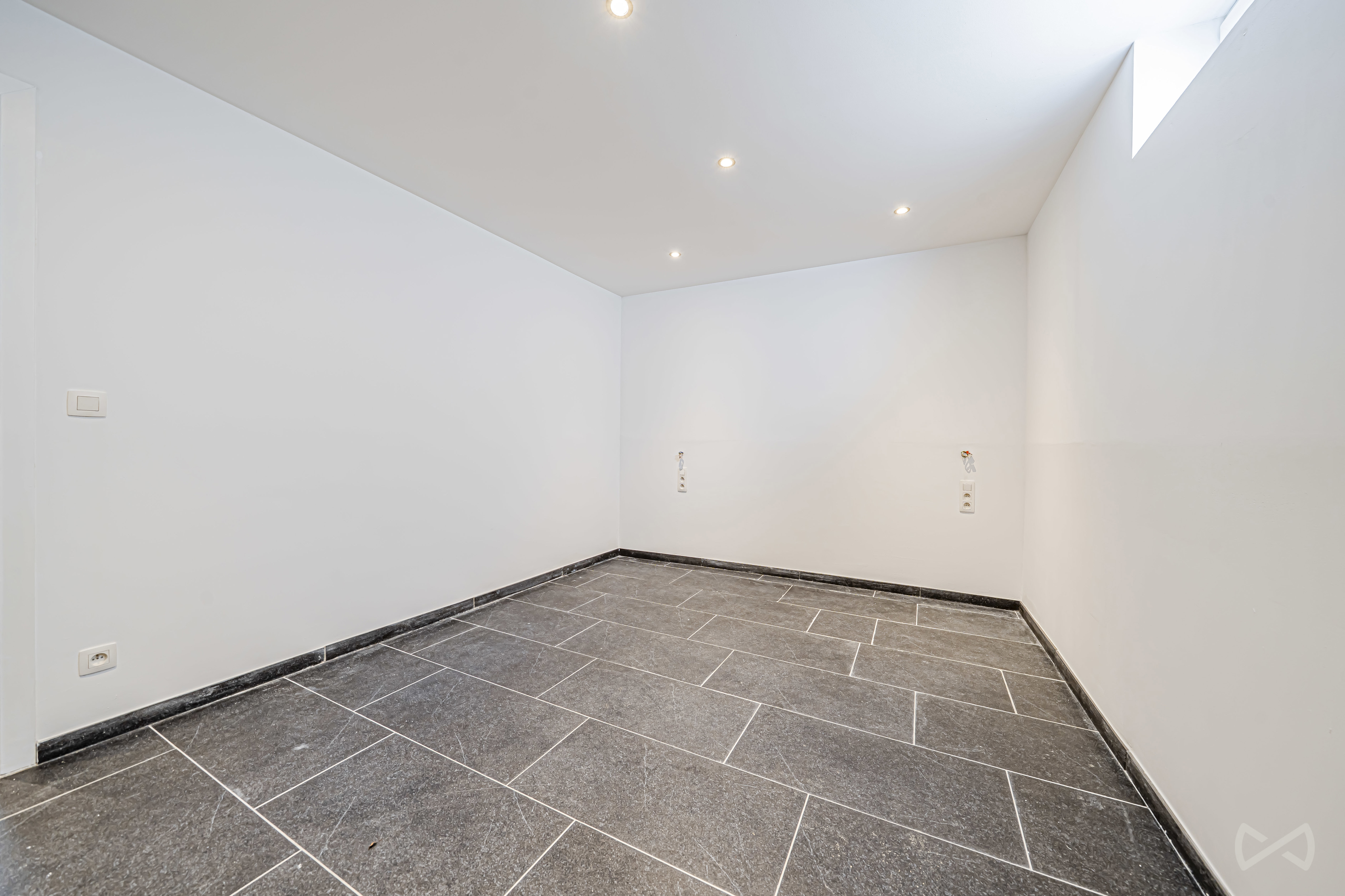 Picture 3 of 4 for House with five bedrooms in Liège