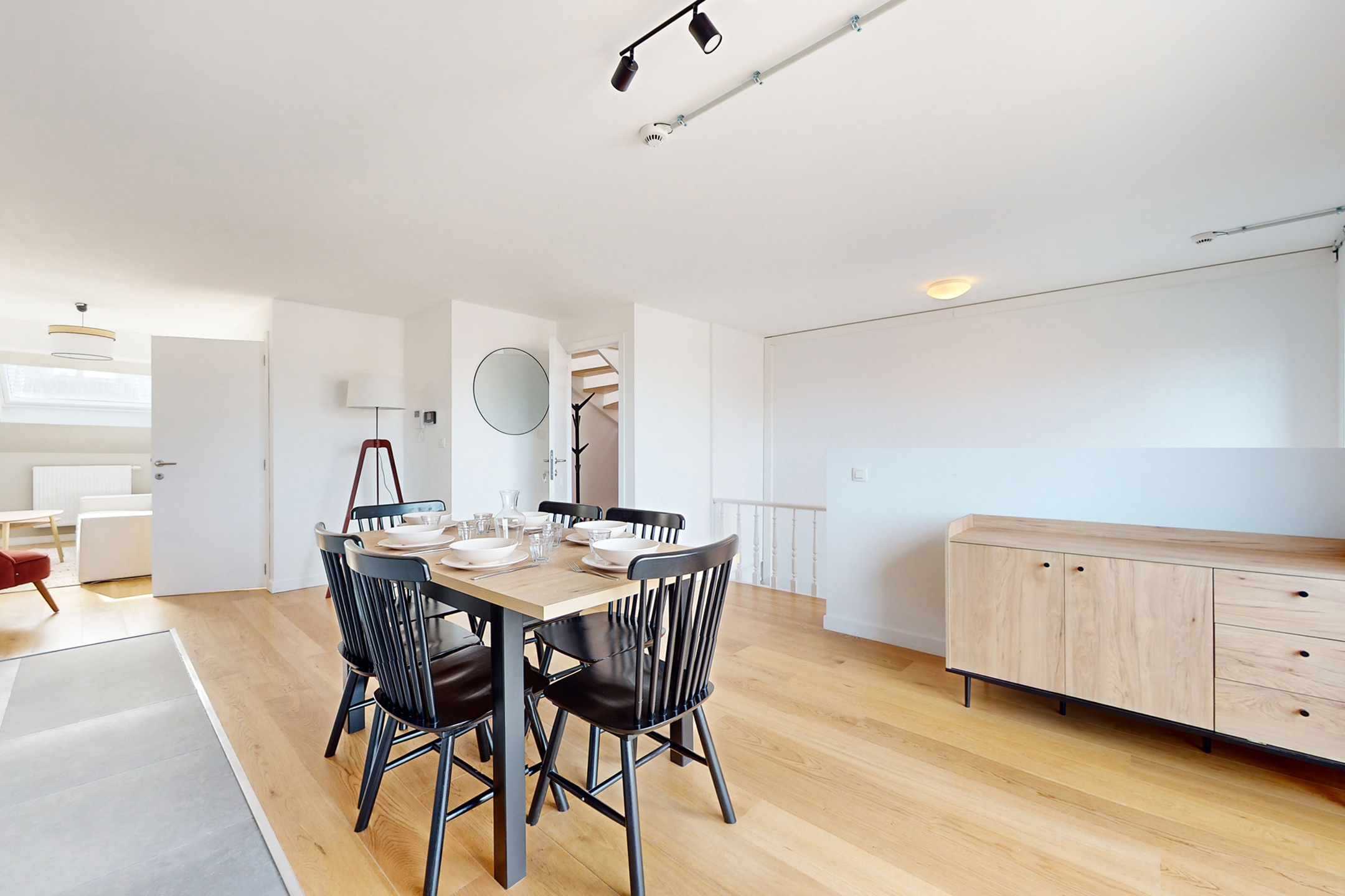 Picture 2 of 4 for Flat with five bedrooms in Schaerbeek