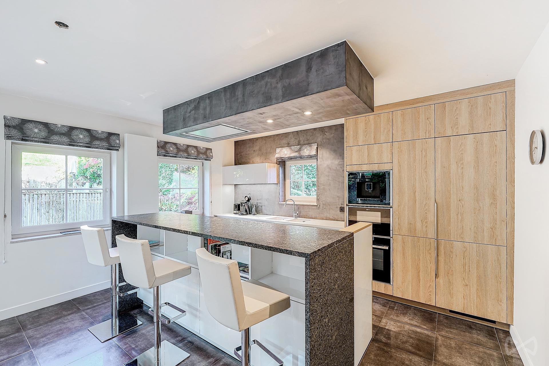 Picture 4 of 4 for House with five bedrooms in Court-saint-Étienne