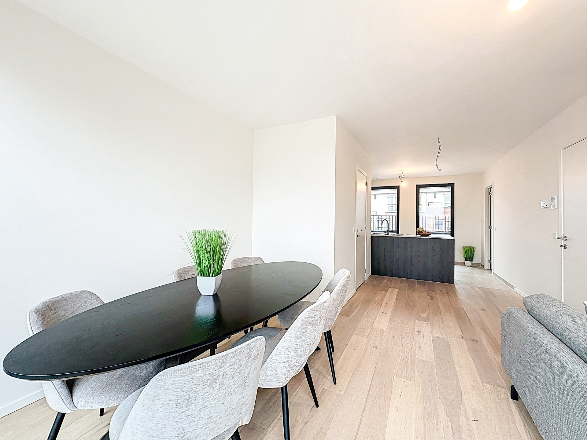 Picture 2 of 4 for Penthouse with three bedrooms in Evere