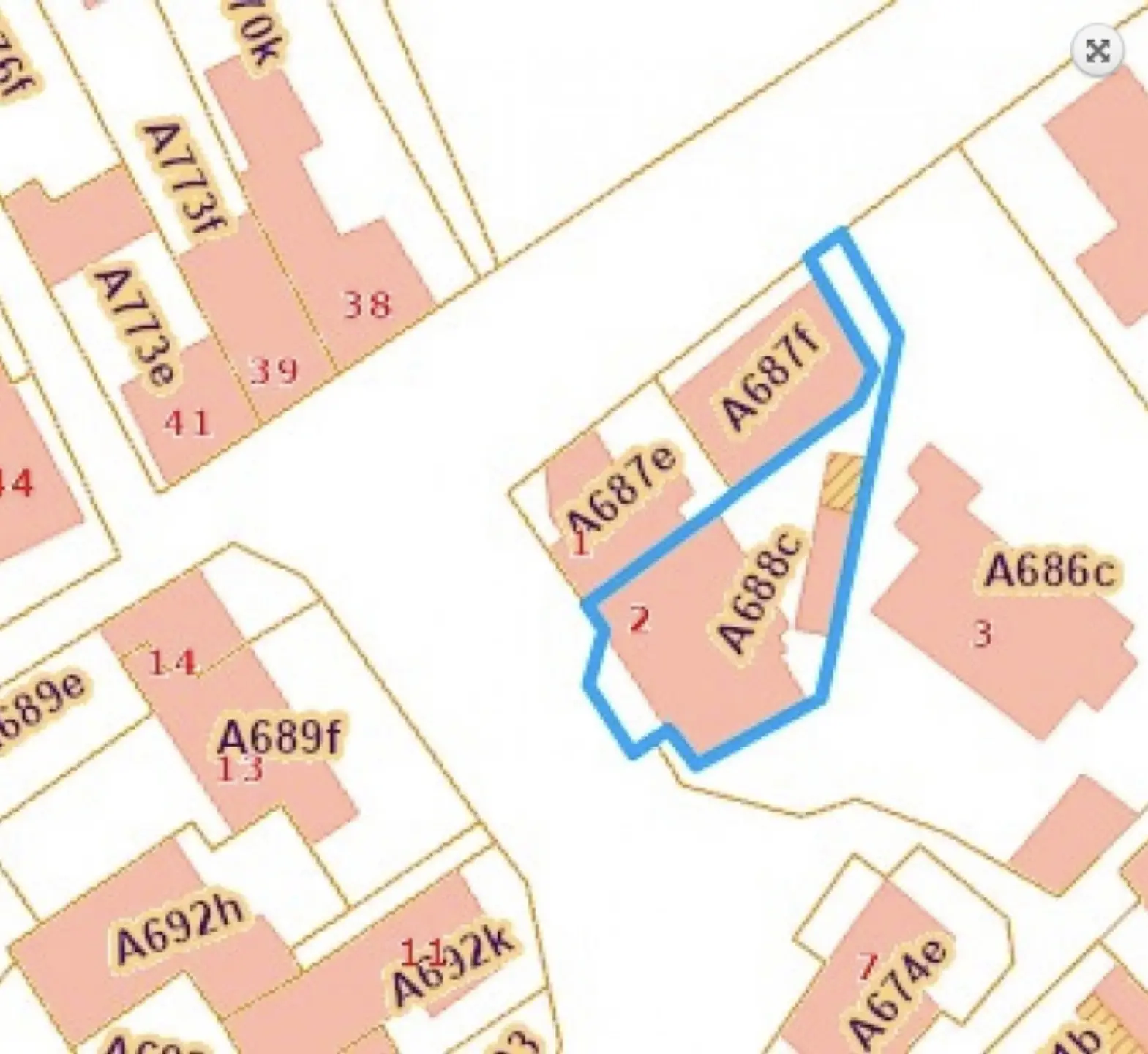 Foto 2 van 4 van Gebouw voor gemengd gebruik met vier slaapkamers in Xhoris