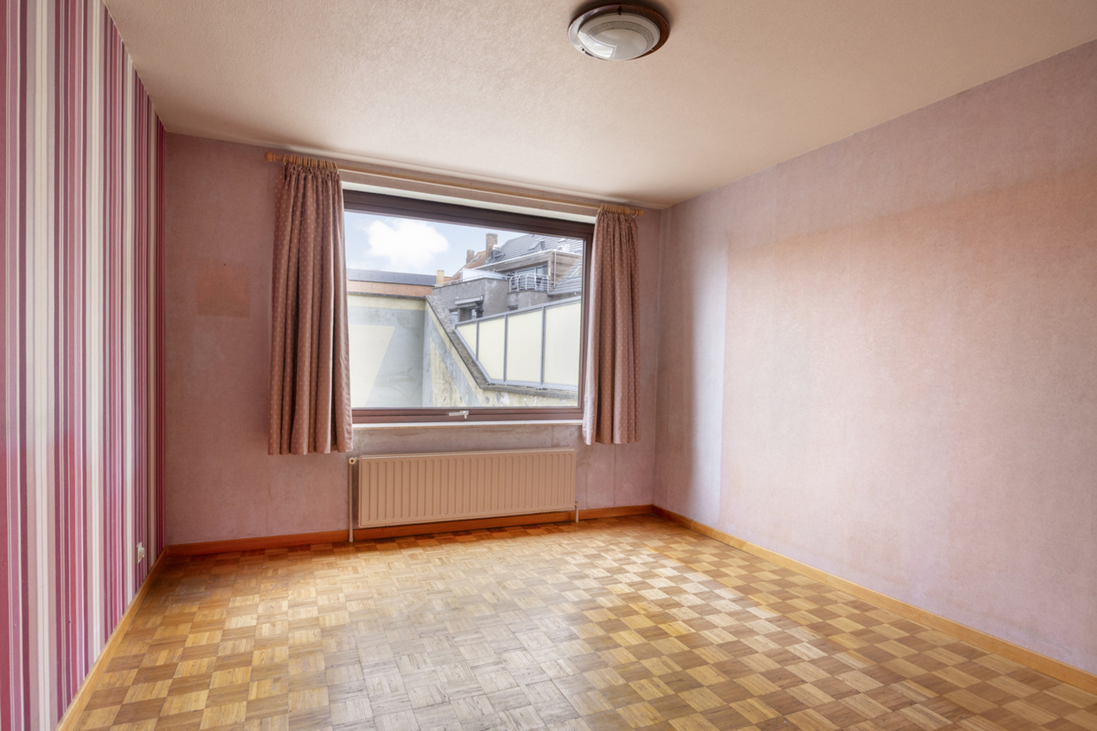 Picture 2 of 4 for Multi-purpose building with six bedrooms in Oostende