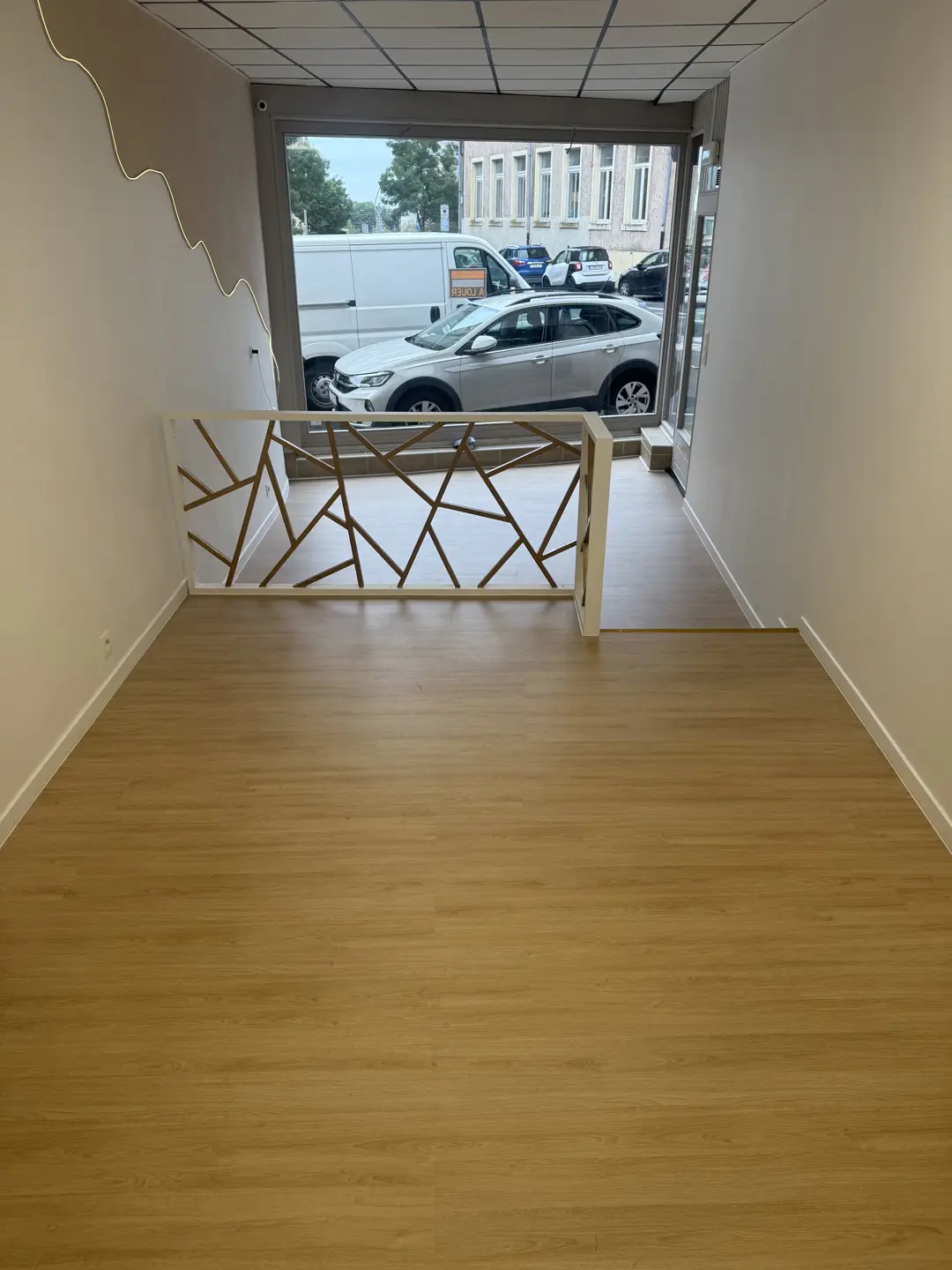 Photo 2 sur 3 pour Commerce individuel à Arlon