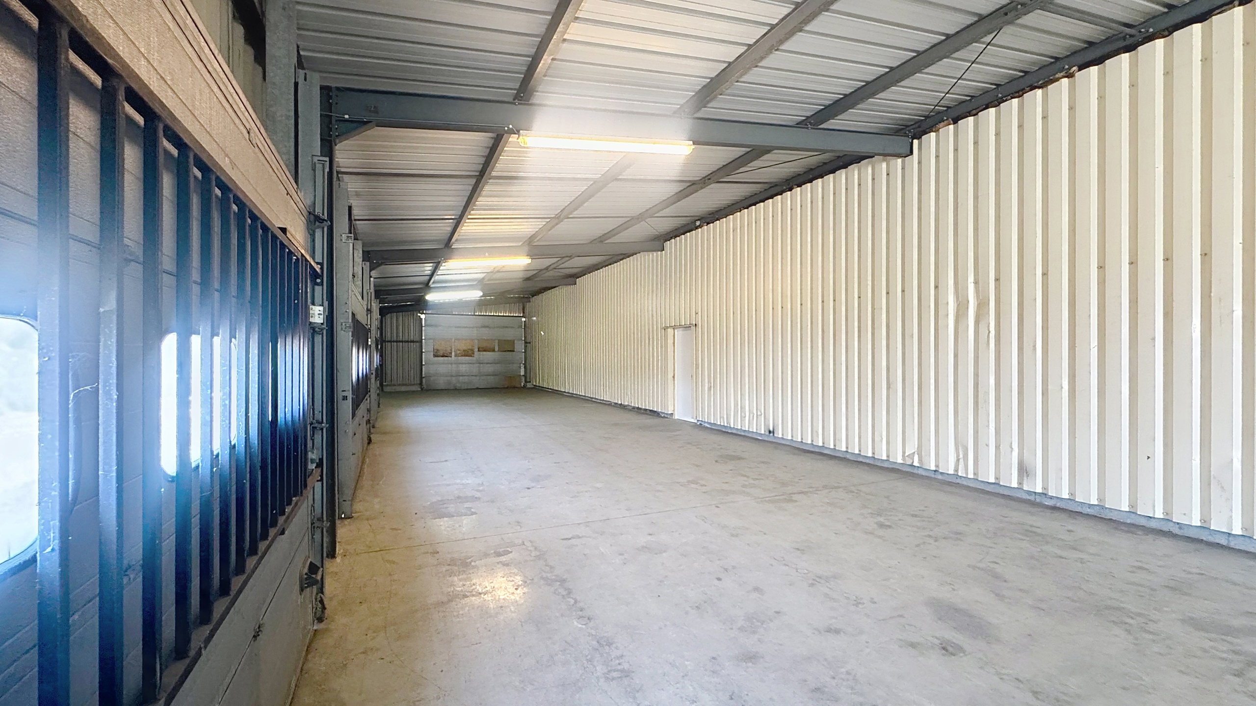 Picture 1 of 4 for Warehouse in Arlon