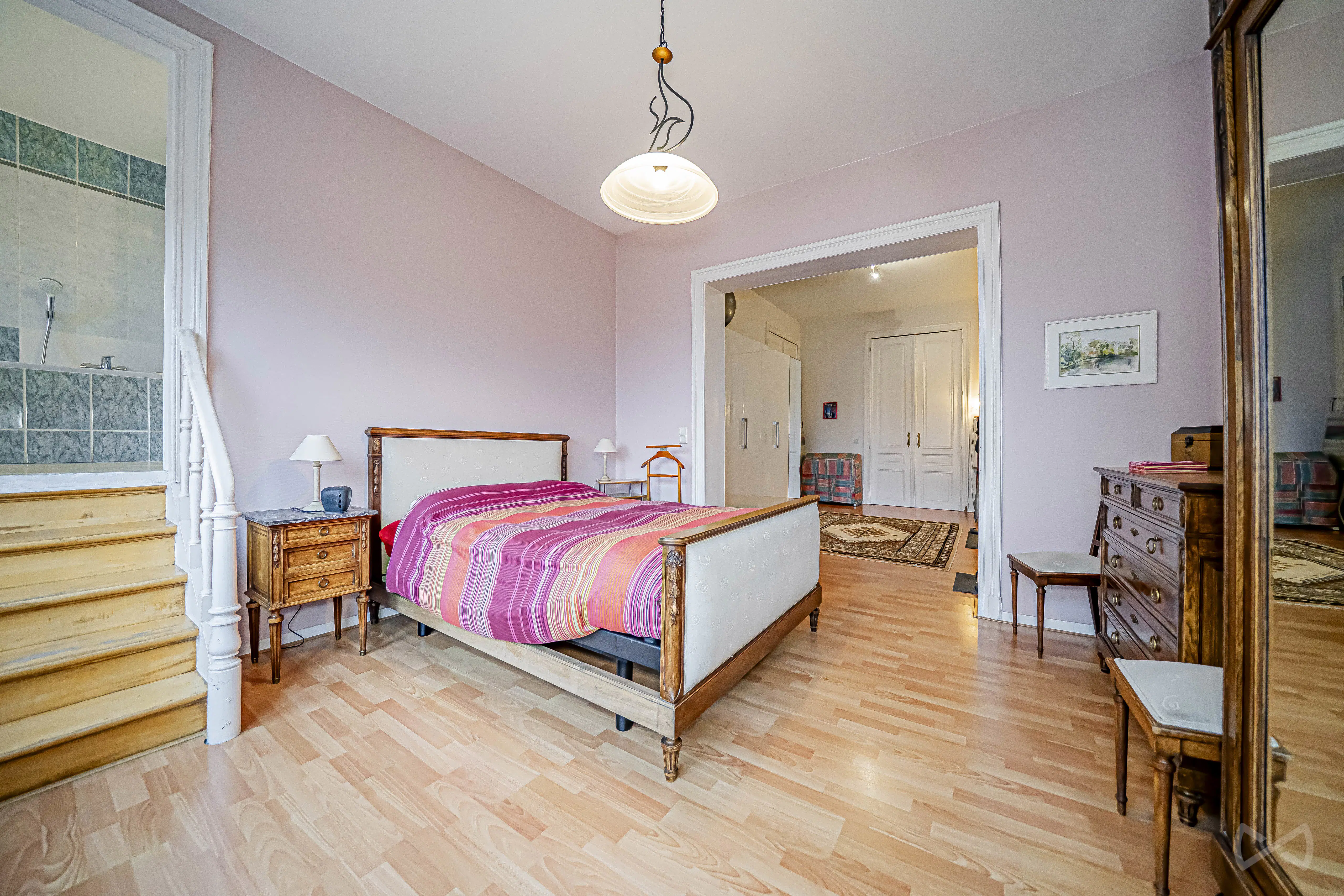 Picture 2 of 4 for Maison de maitre with five bedrooms in Schaerbeek