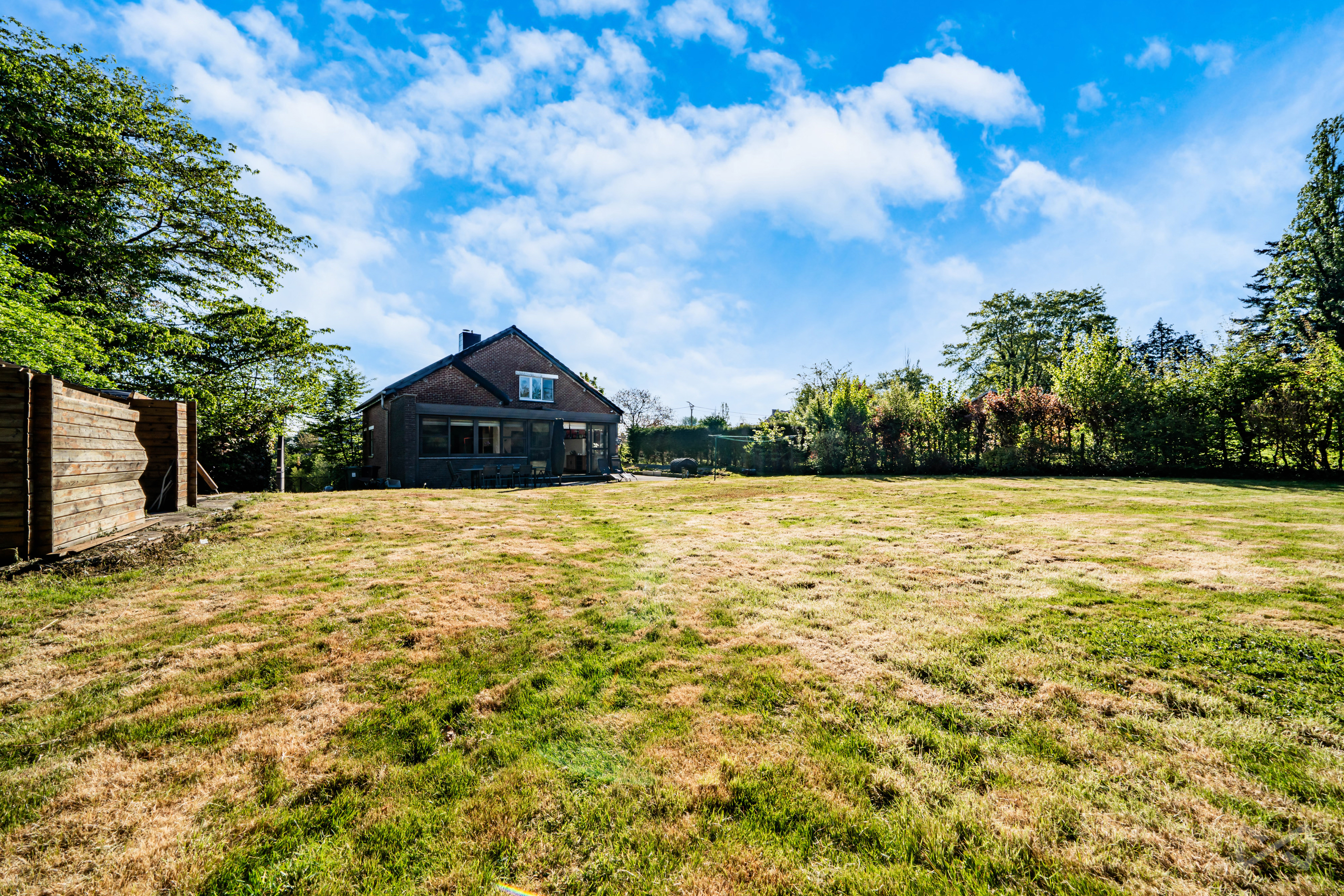 Photo 2 sur 4 pour Maison de cinq chambres à Montigny-le-Tilleul