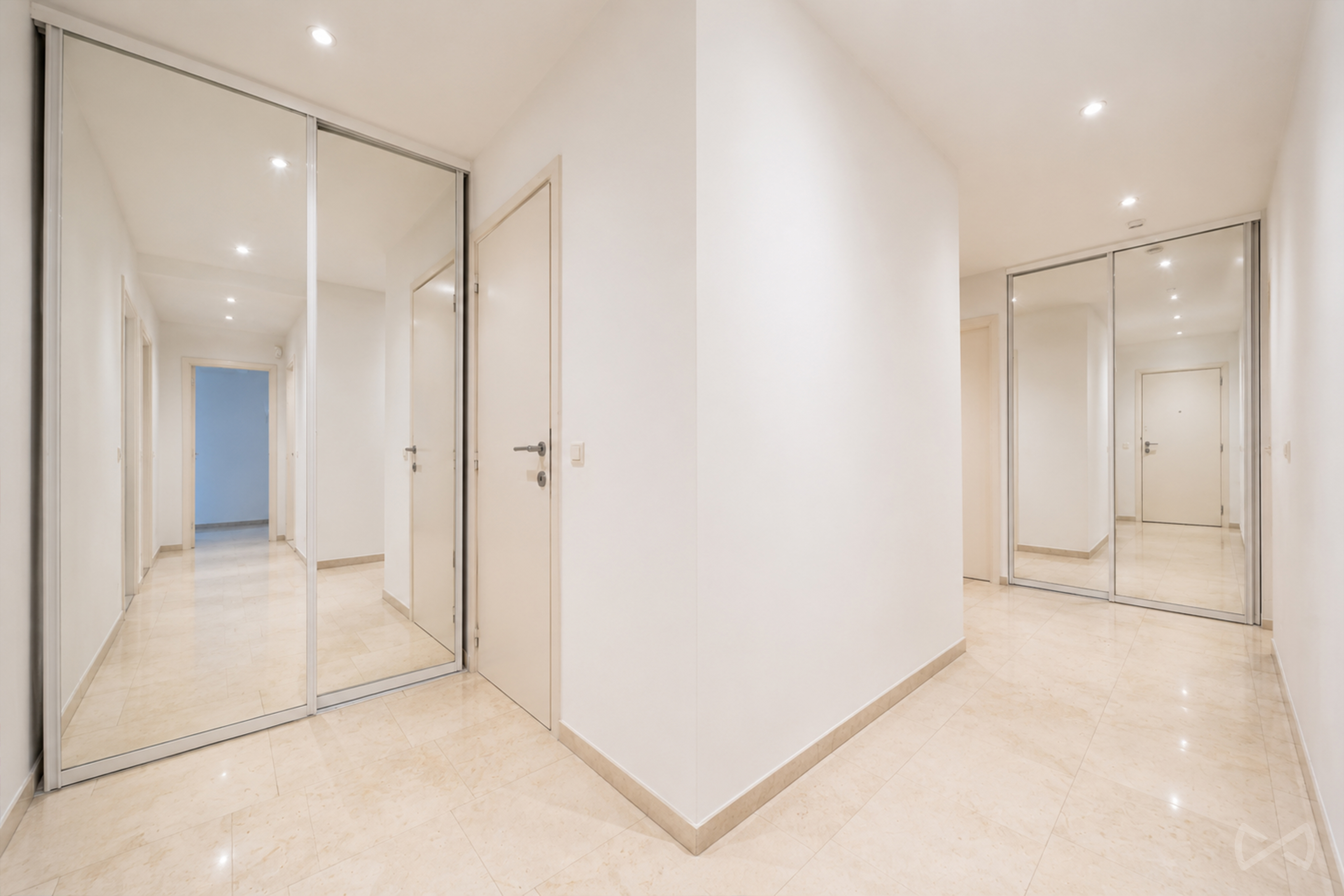 Picture 1 of 4 for Flat with three bedrooms in Uccle