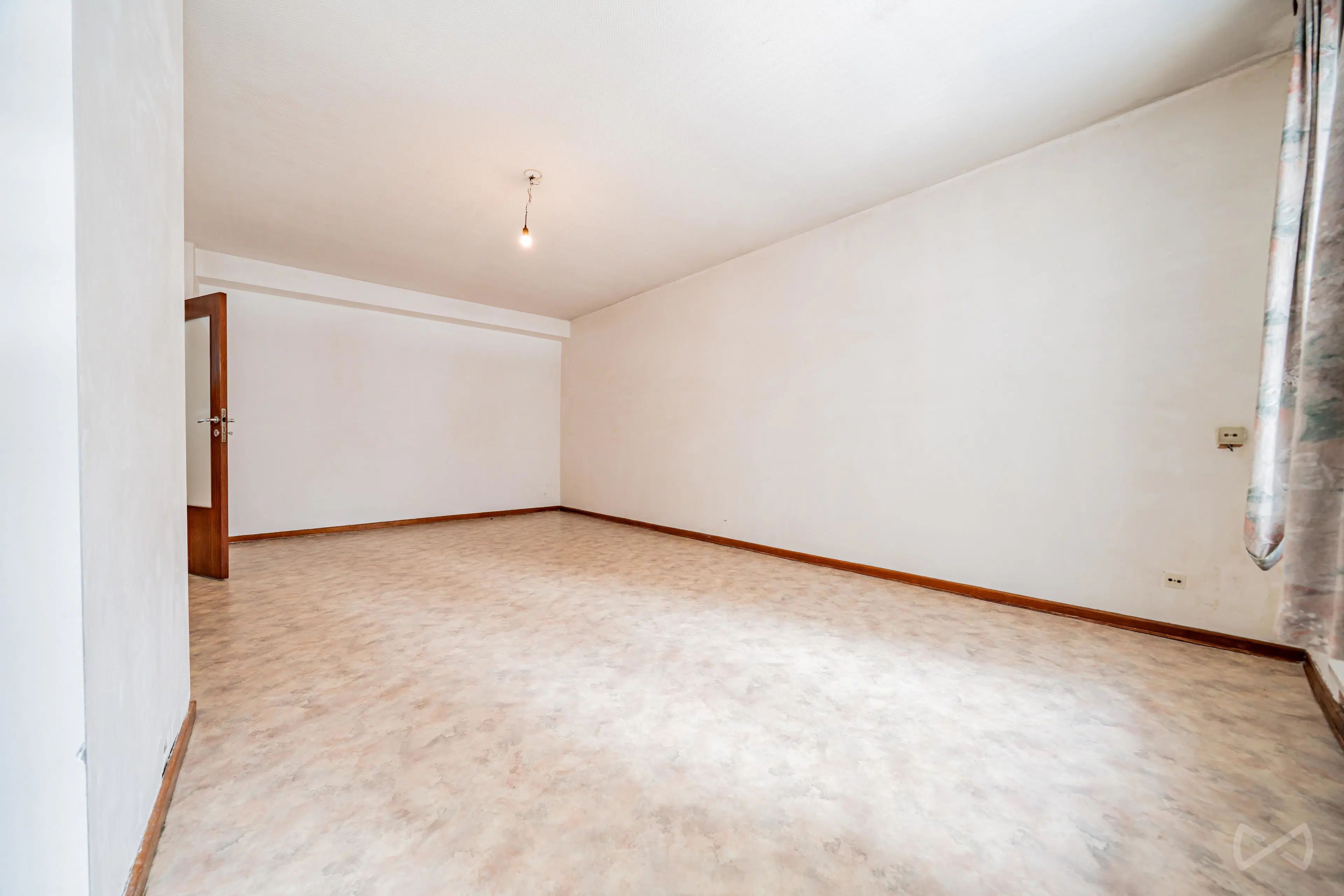 Photo 4 sur 4 pour Appartement de deux chambres à Charleroi