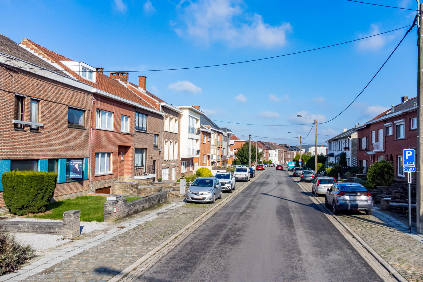 Photo 4 sur 4 pour Maison de quatre chambres à Couillet