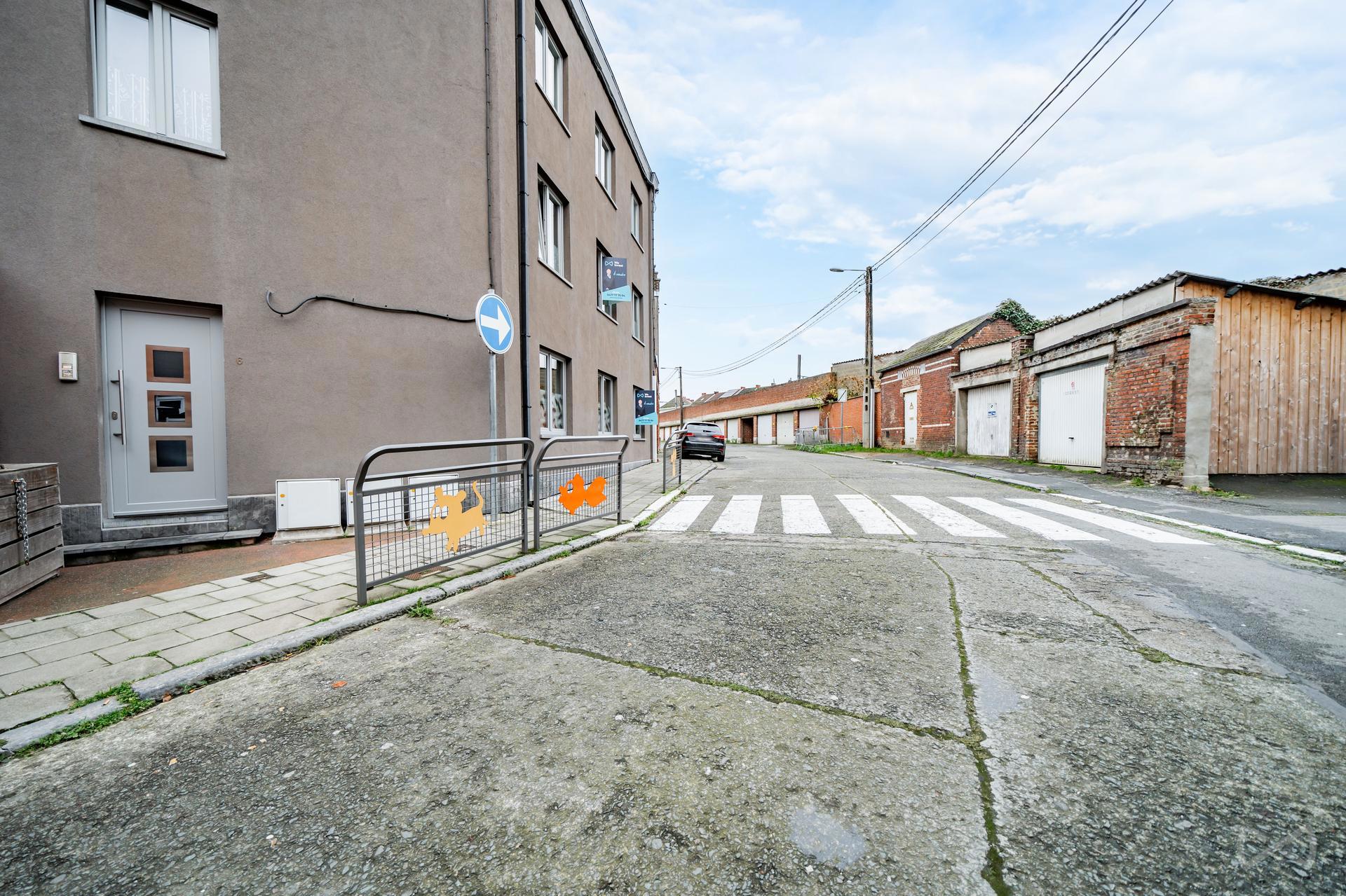 Picture 2 of 4 for Apartment block with six bedrooms in Binche