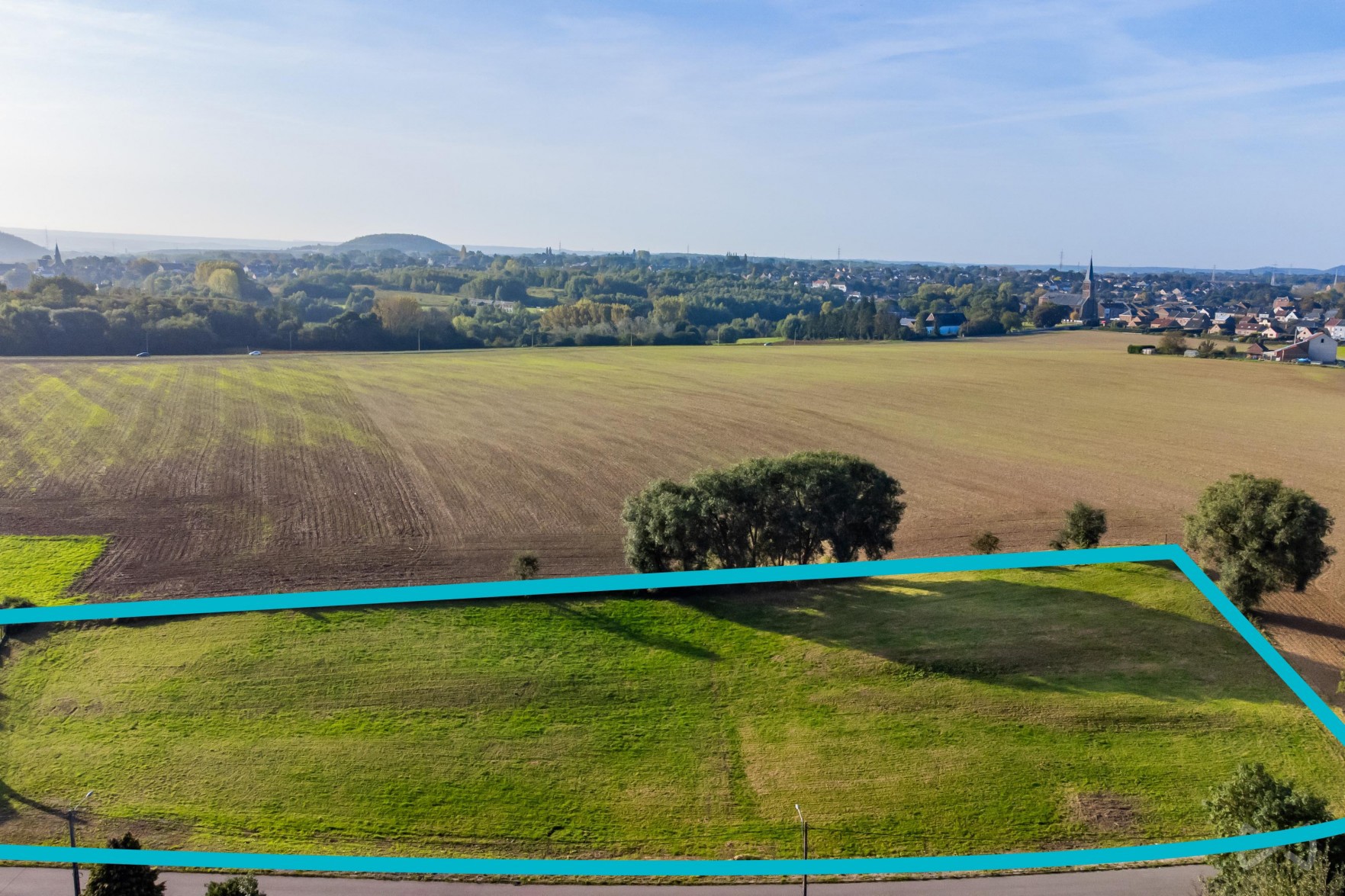 Picture 1 of 5 for Building ground in Courcelles
