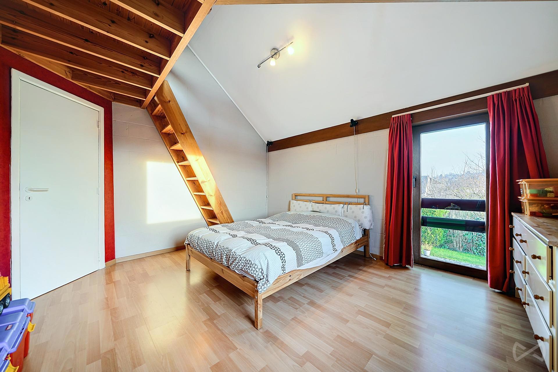 Foto 2 van 4 van Villa met vier slaapkamers in Embourg