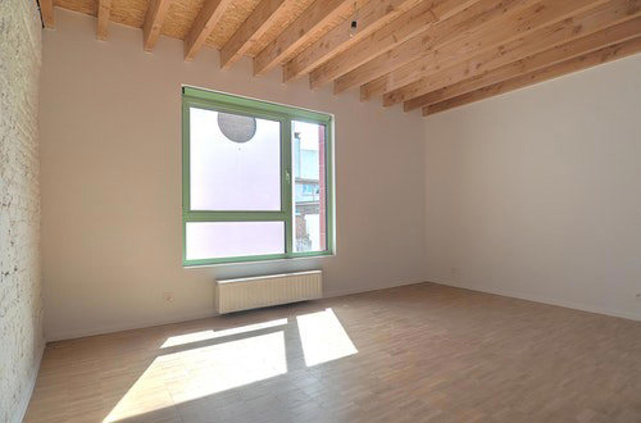 Picture 2 of 4 for House with five bedrooms in Molenbeek-Saint-Jean