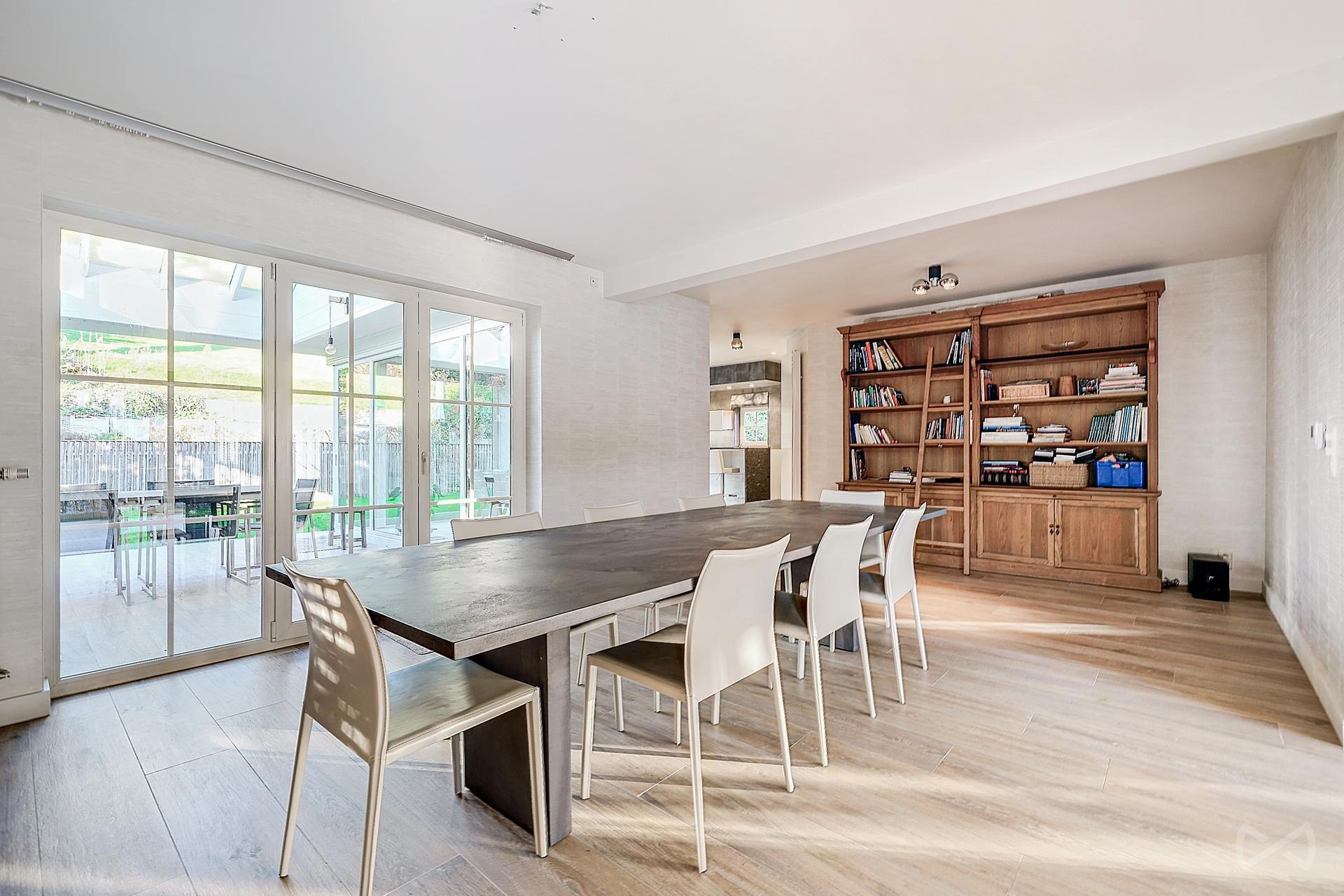 Picture 3 of 4 for House with five bedrooms in Court-saint-Étienne