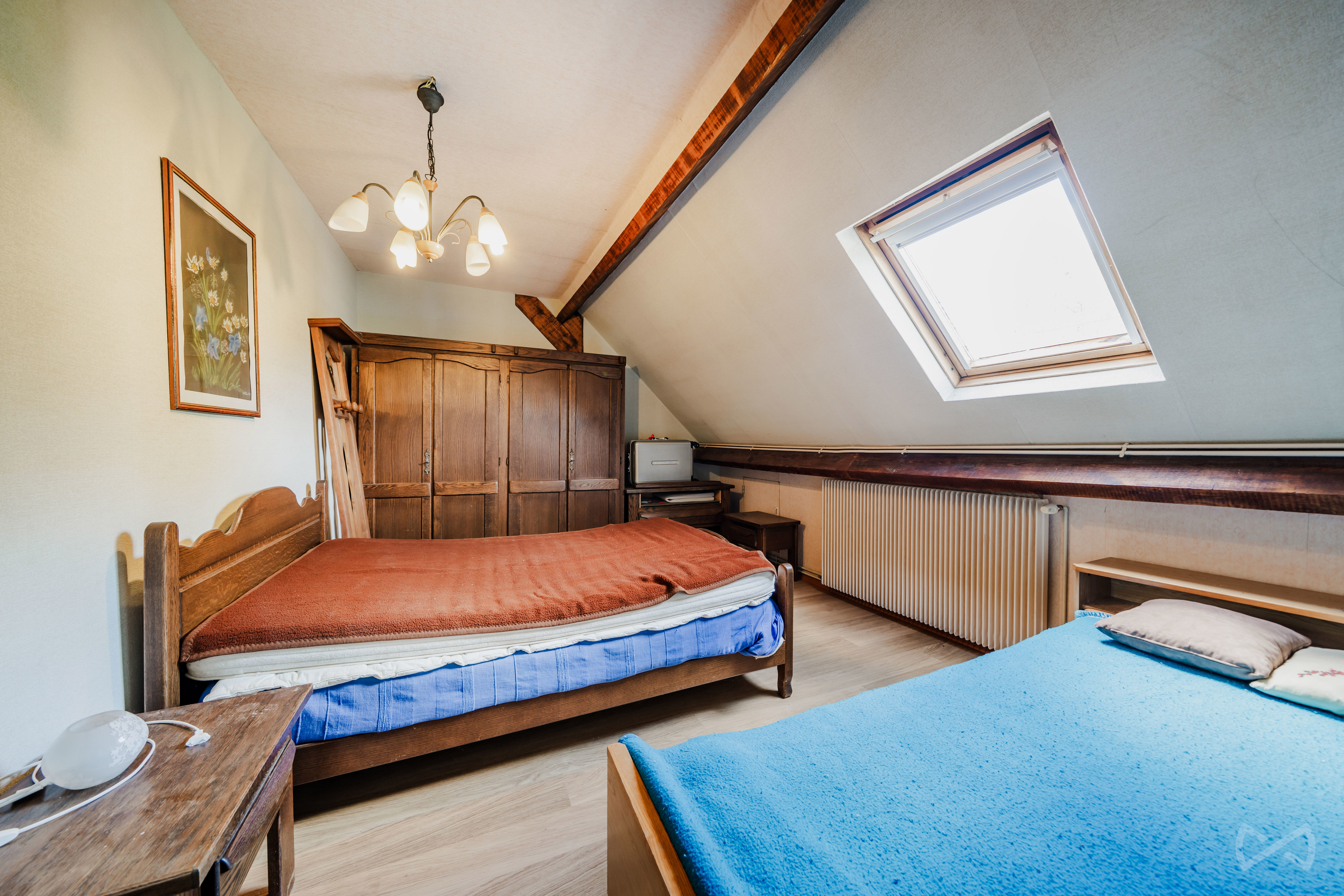 Photo 2 sur 4 pour Immeuble mixte de 15 chambres à Trelon