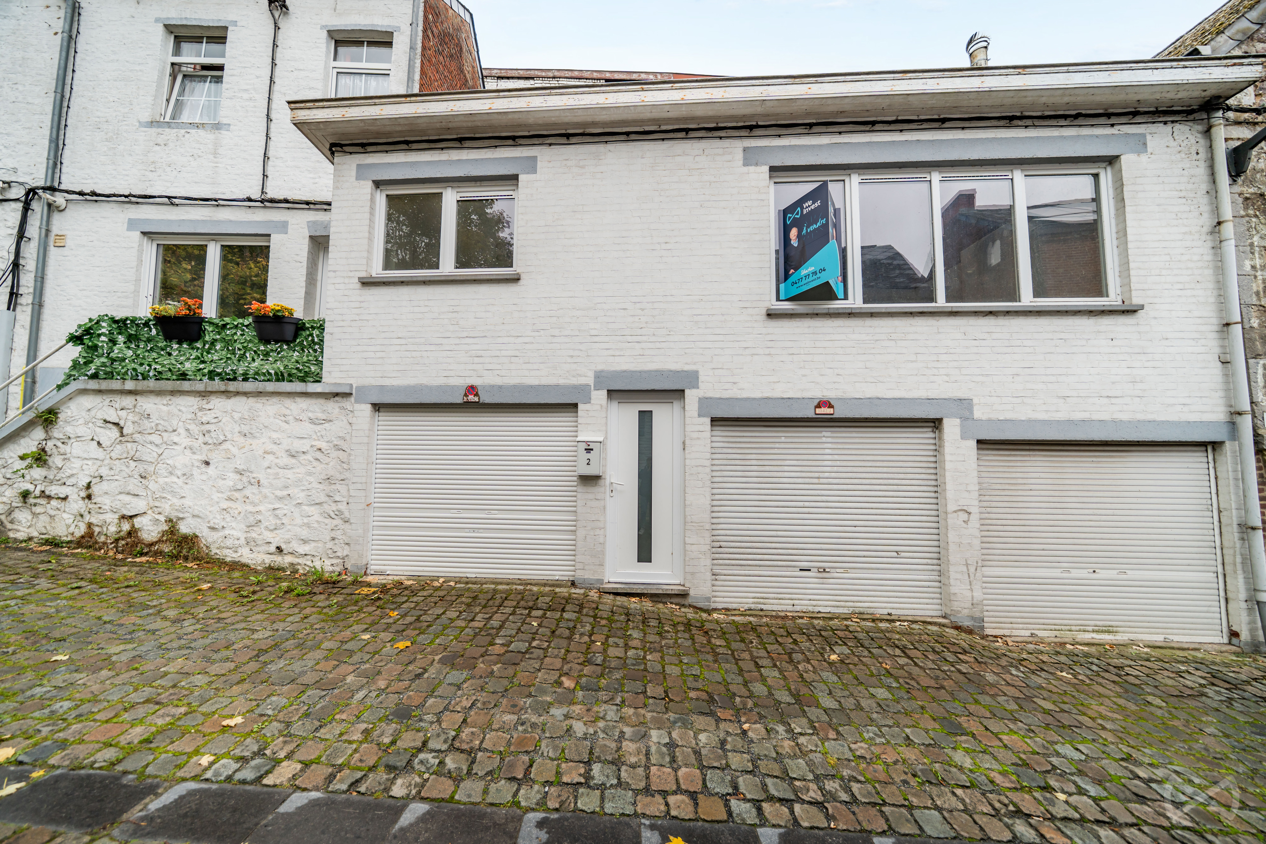 Picture 3 of 3 for Apartment block with six bedrooms in Thuin