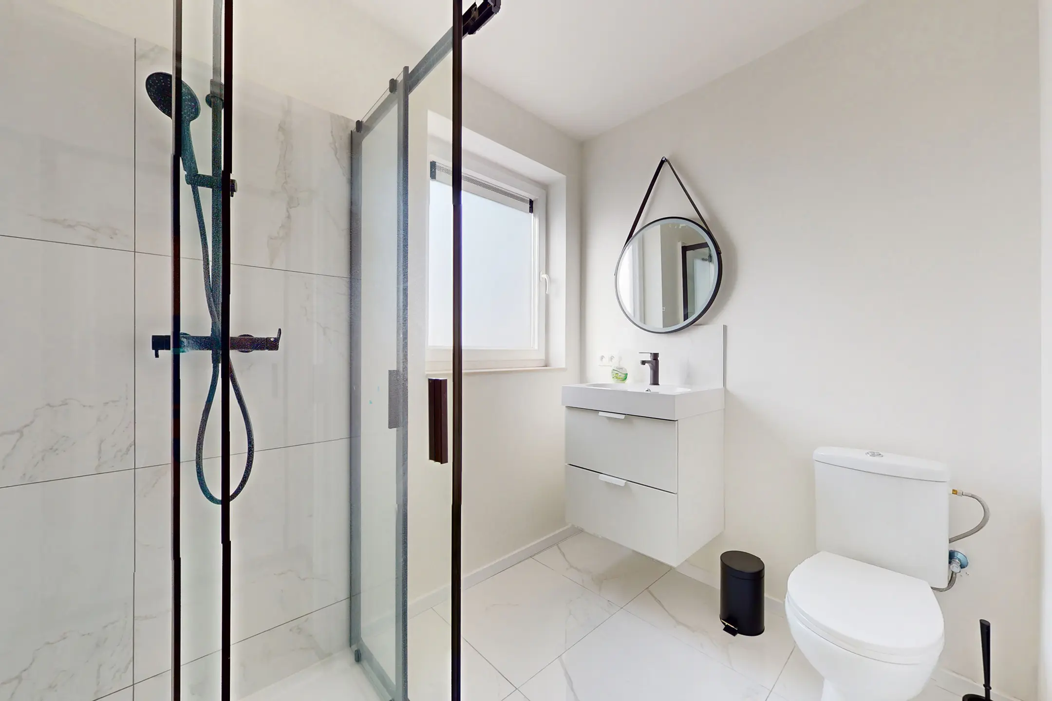 Picture 3 of 4 for Flat with four bedrooms in Jette