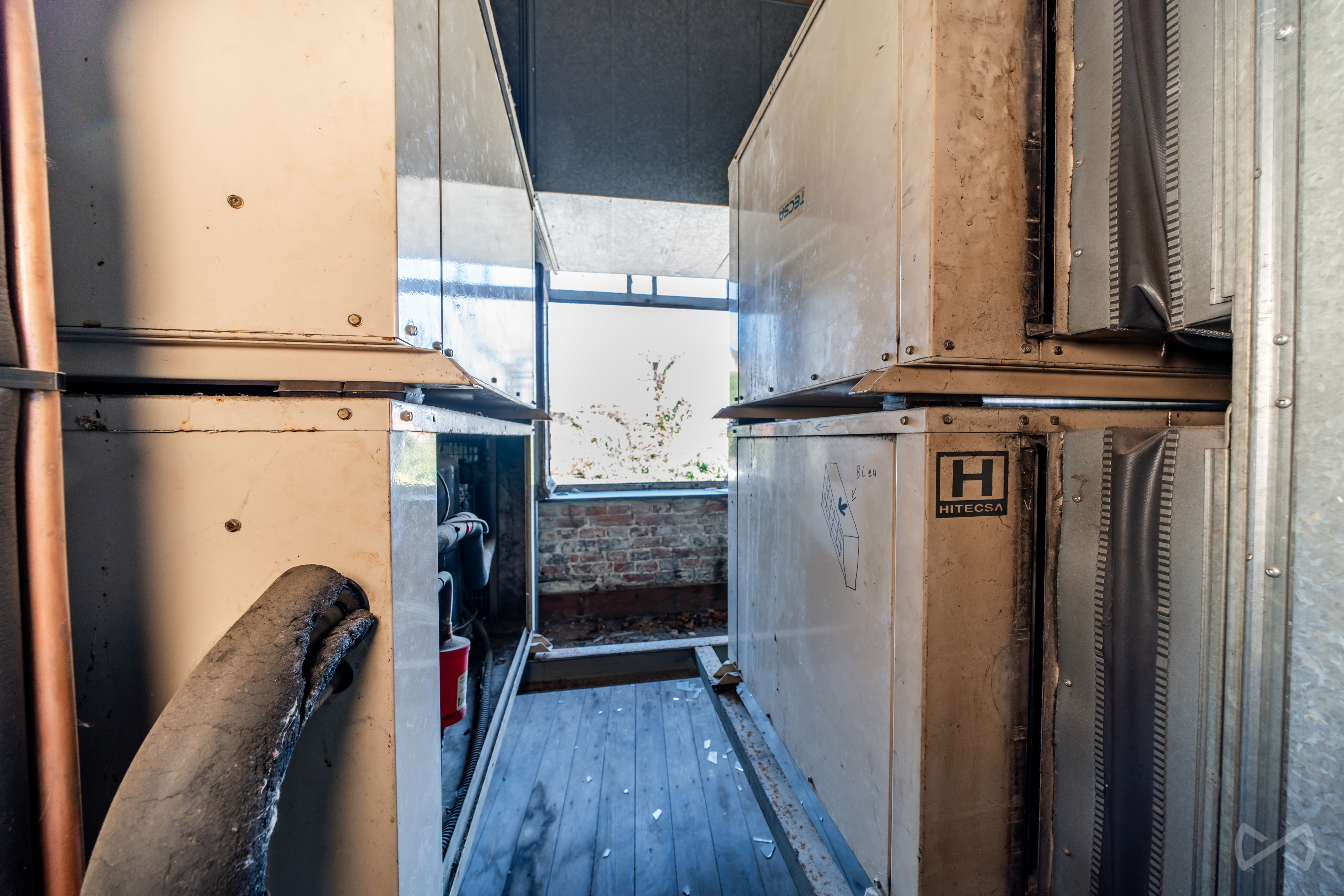 Picture 3 of 4 for Commercial building in Mons