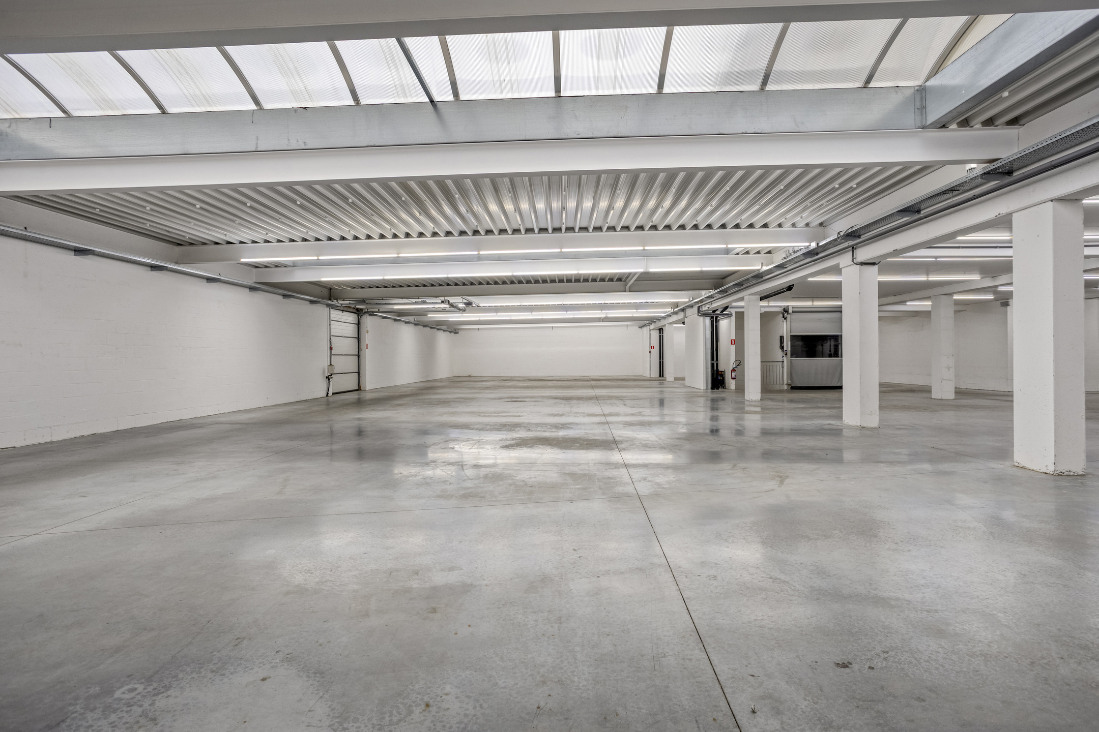 Foto 1 van 4 van Gebouw voor gemengd gebruik in Meise