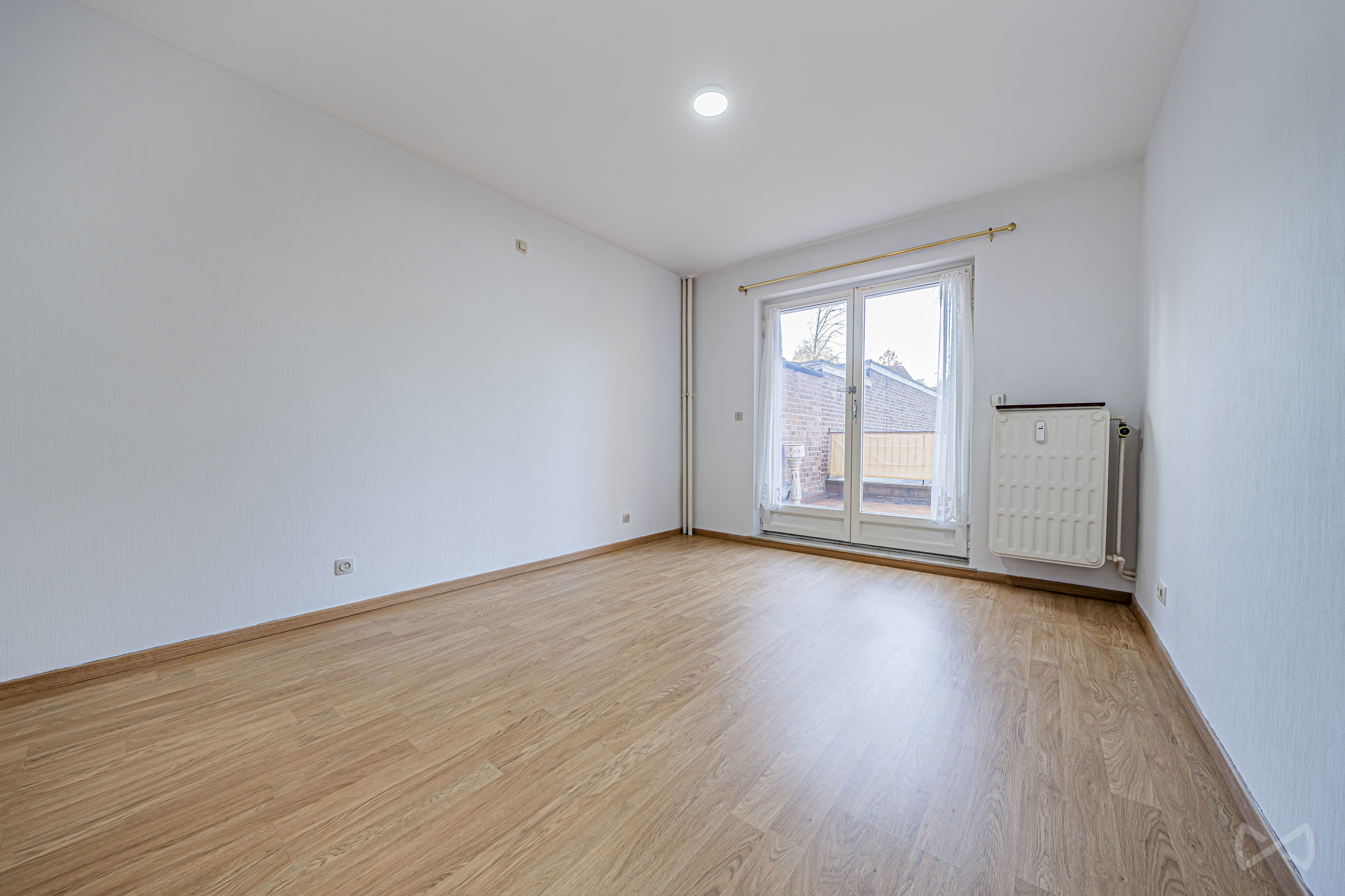 Foto 1 van 4 van Appartement met drie slaapkamers in Mont-sur-marchienne