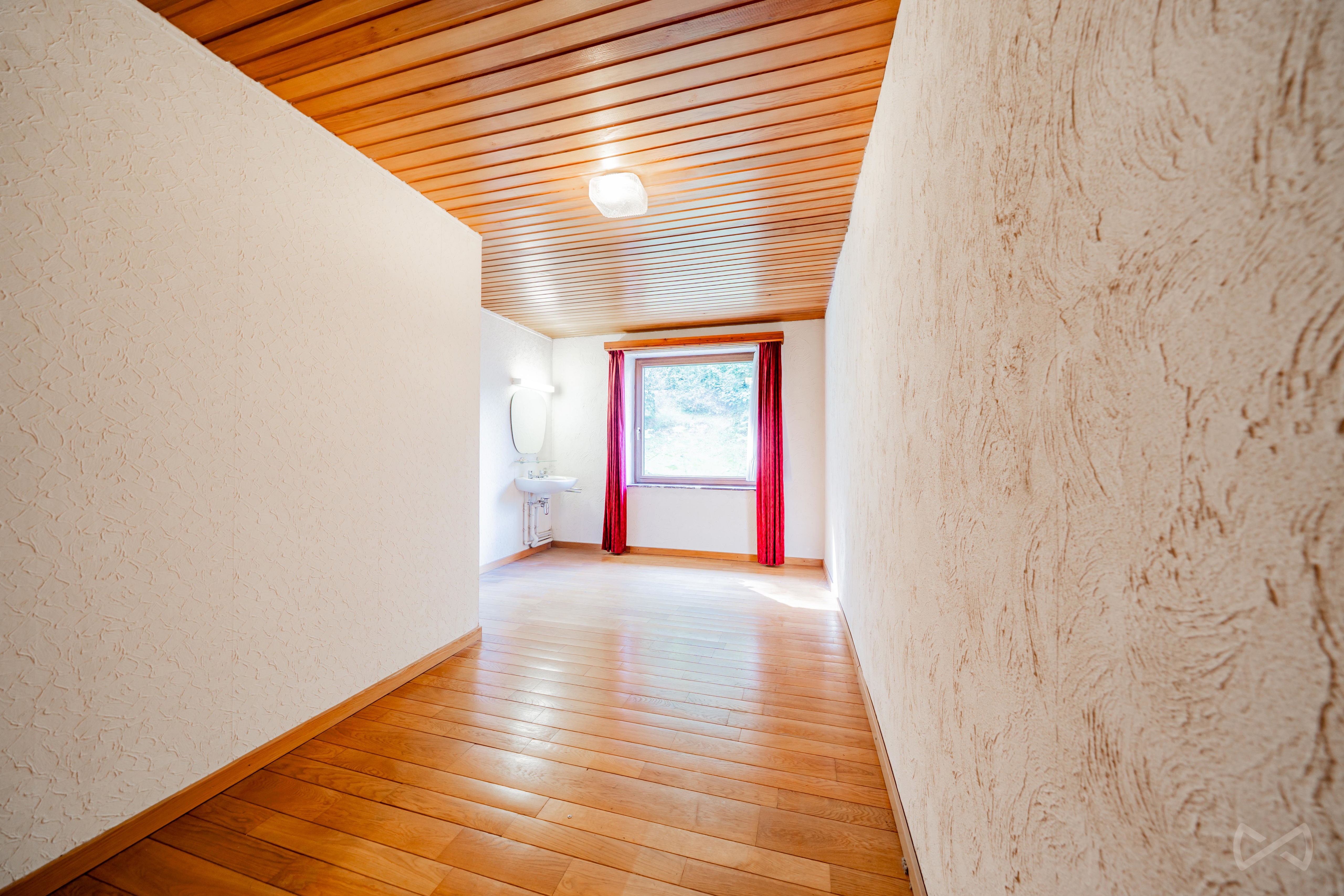 Photo 4 sur 4 pour Maison de cinq chambres à Sougné-remouchamps