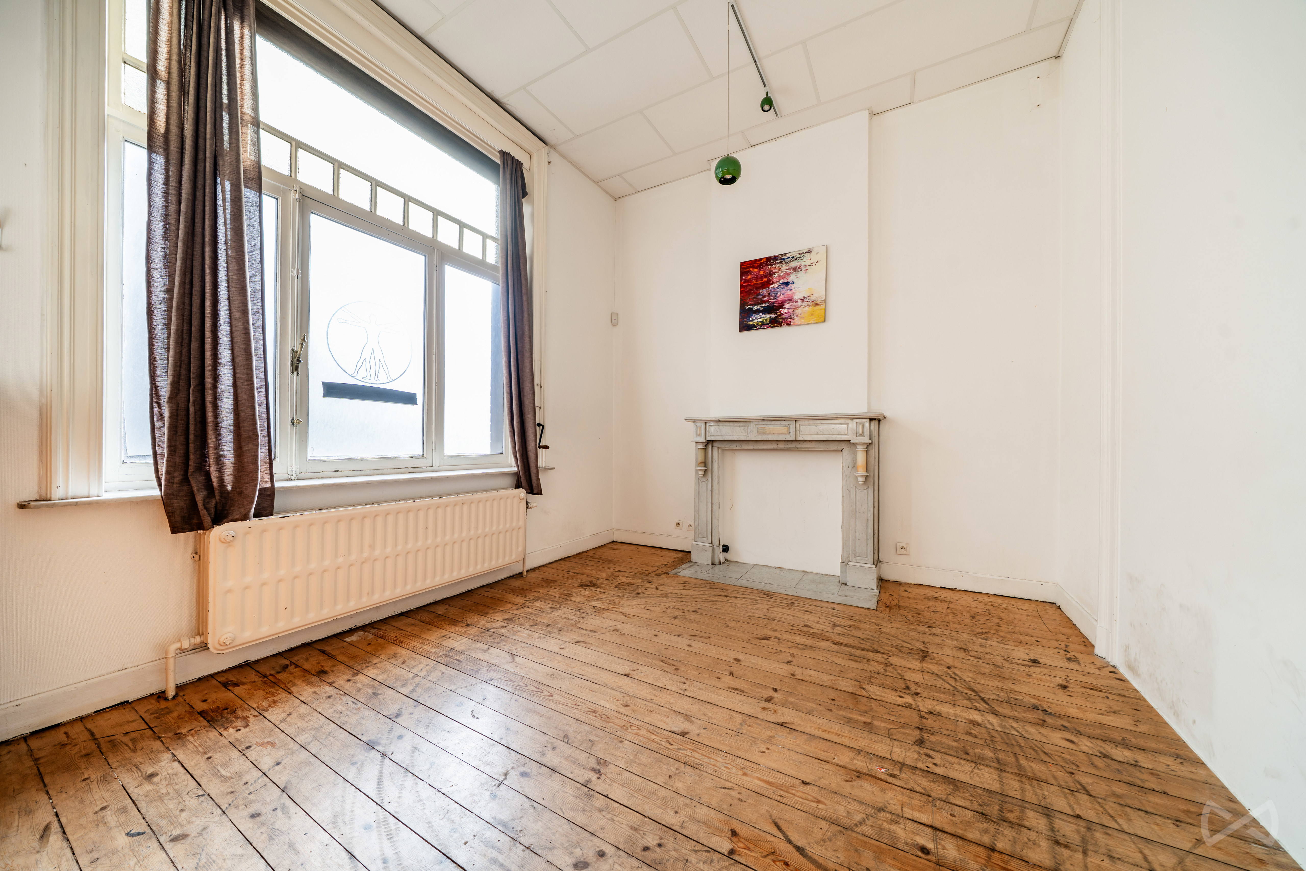 Photo 2 sur 4 pour Immeuble mixte de neuf chambres à Montignies-Sur-Sambre