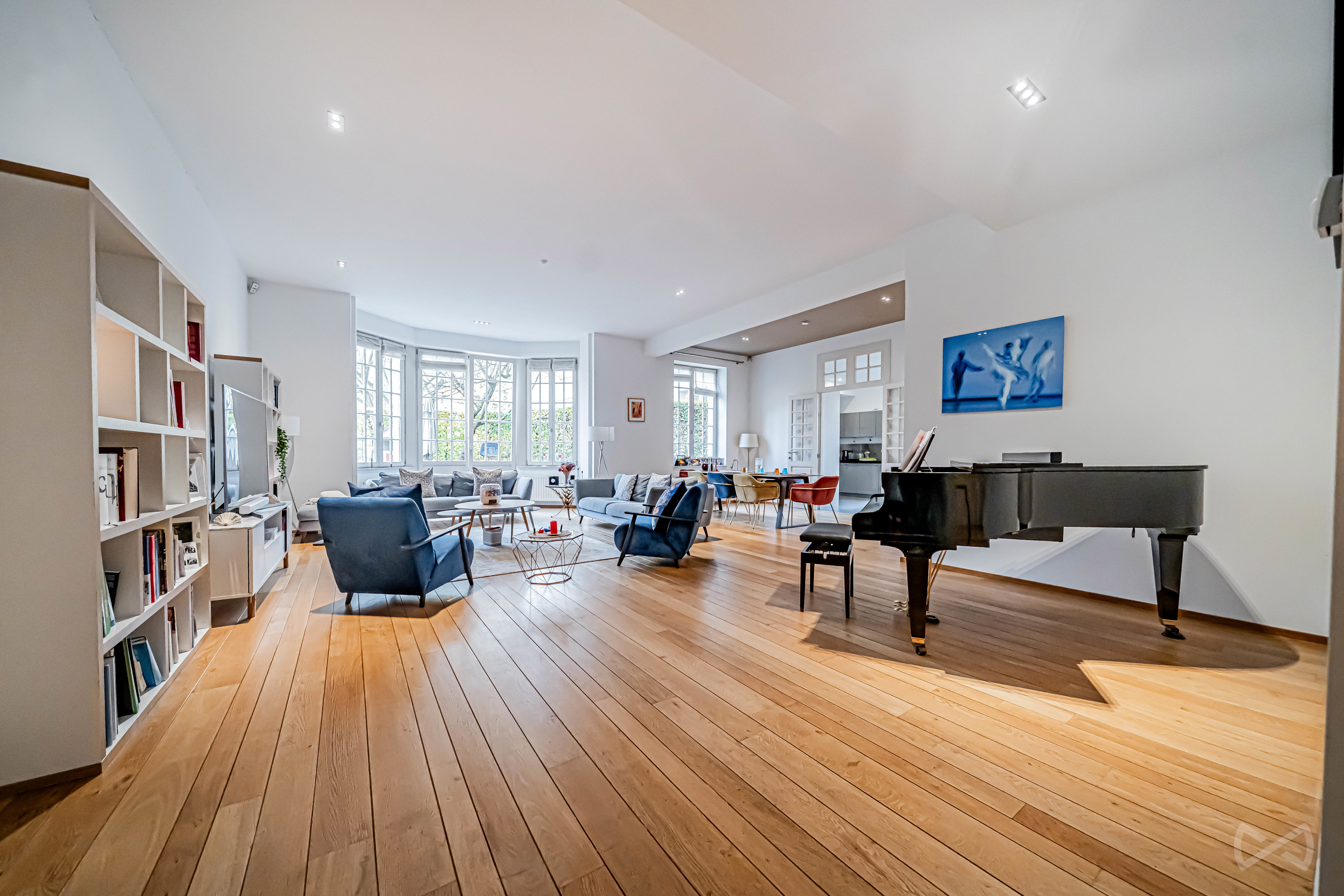 Picture 2 of 3 for Flat with three bedrooms in Uccle