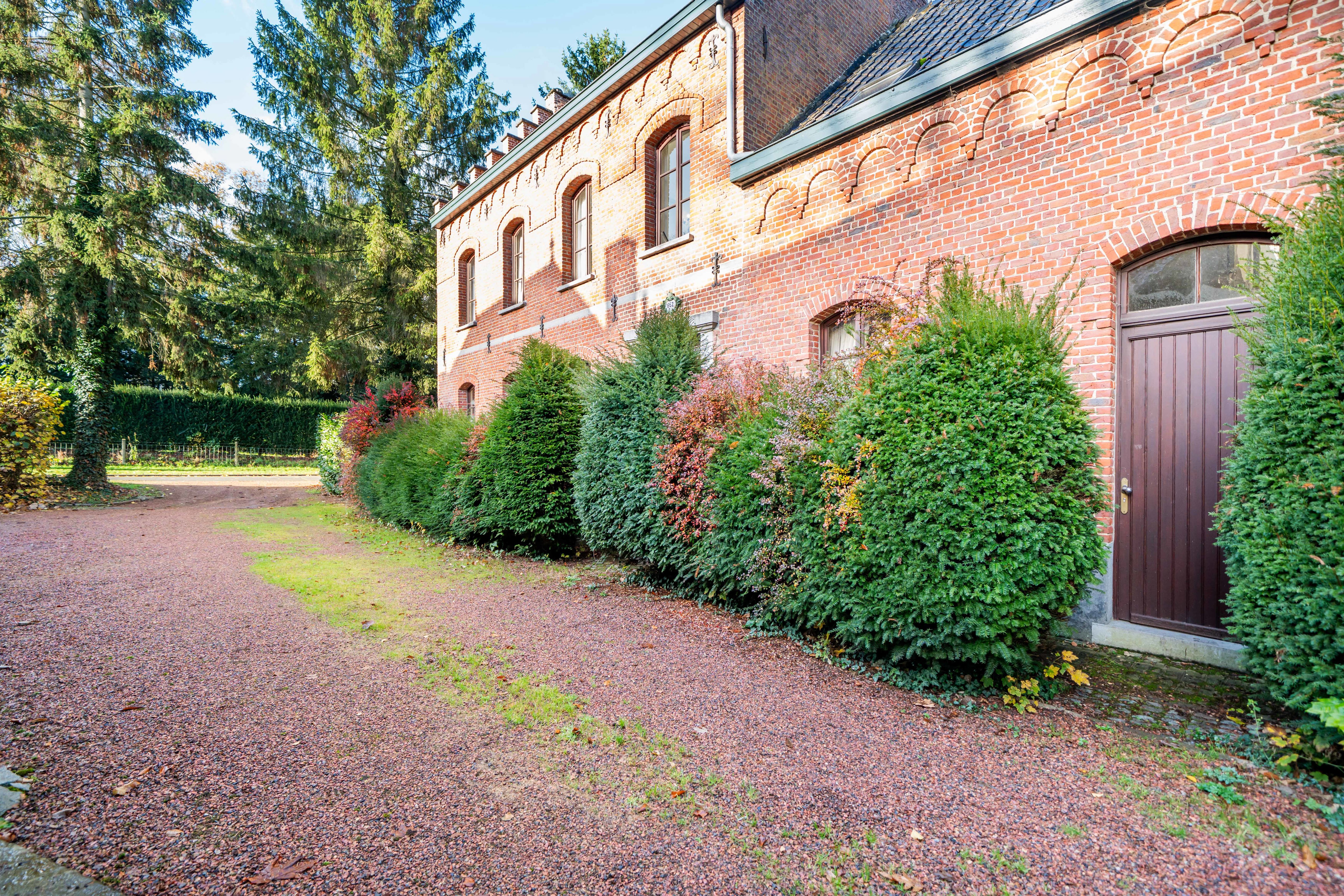 Photo 2 sur 3 pour Maison de quatre chambres à Lombise