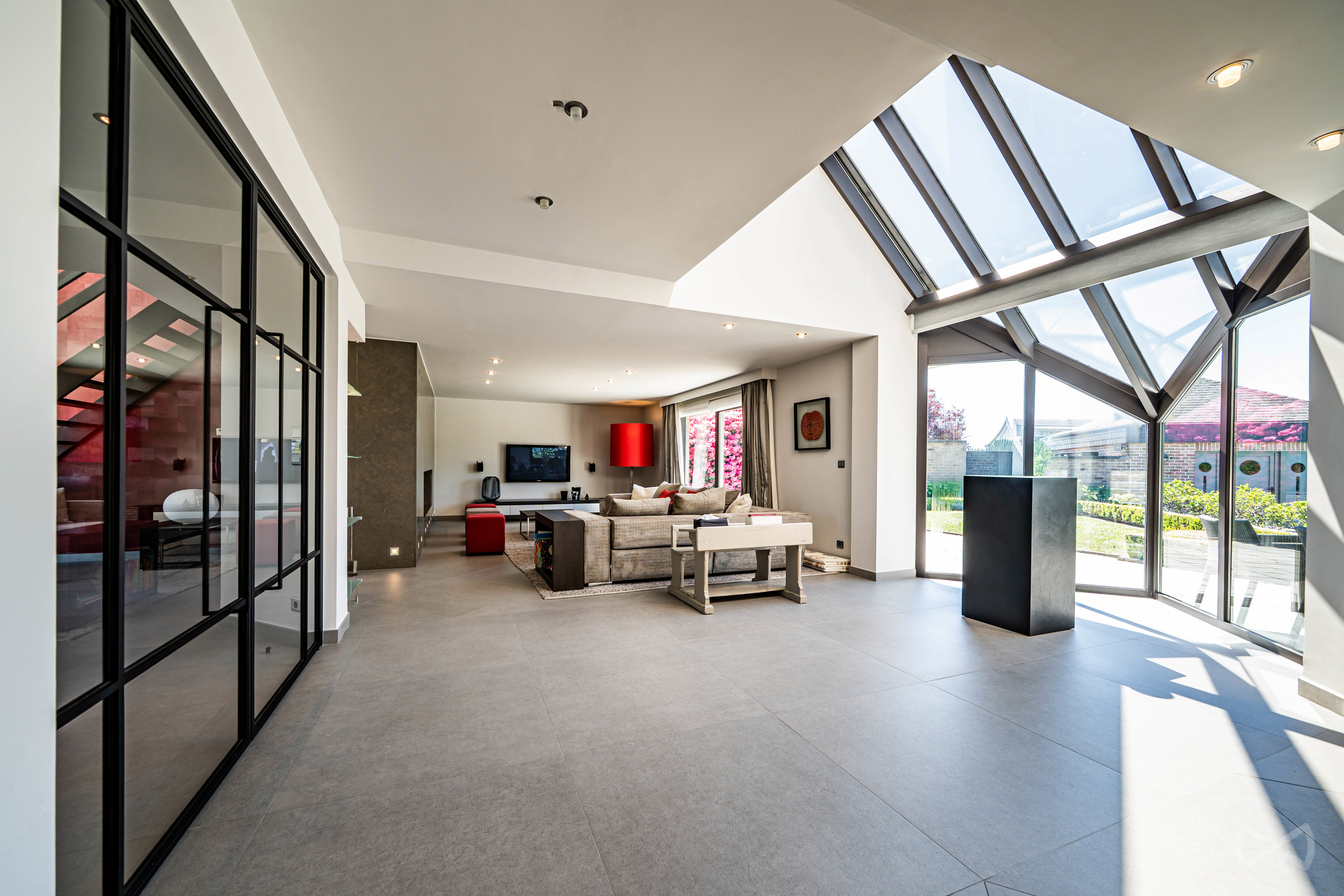 Picture 1 of 4 for Exceptional house with five bedrooms in Spy