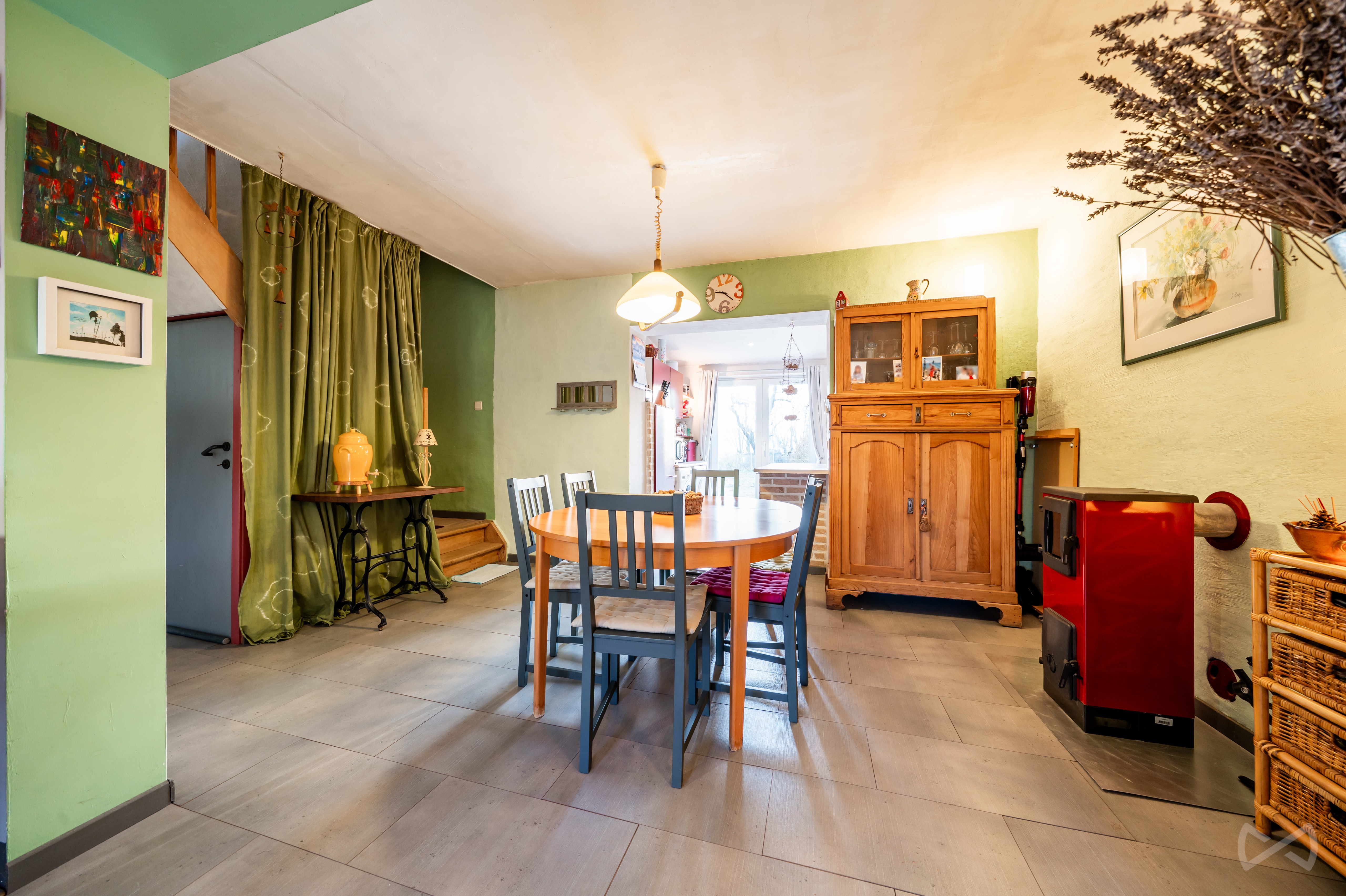 Photo 1 sur 4 pour Maison de quatre chambres à Orp-le-grand