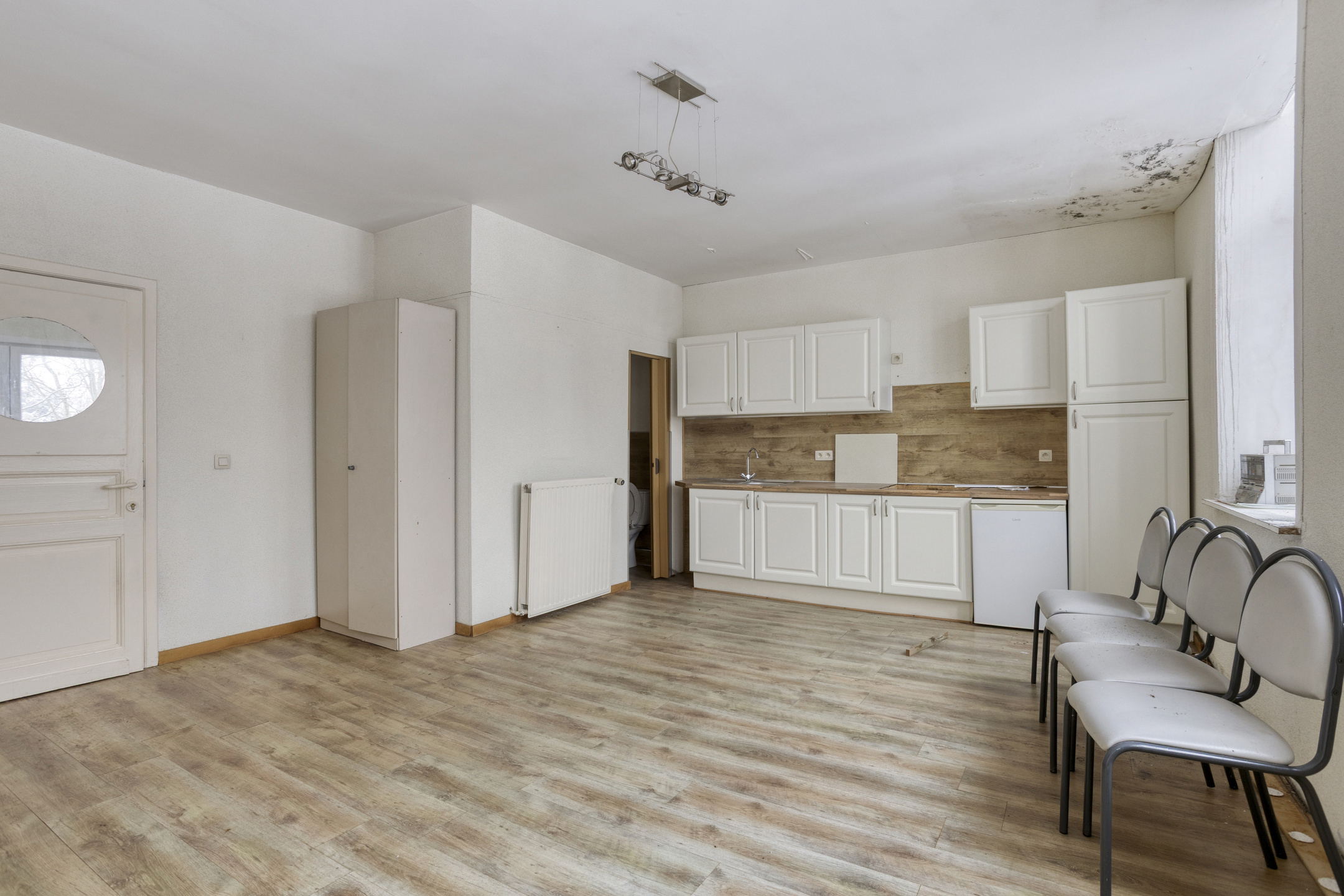 Picture 3 of 4 for Multi-purpose building with five bedrooms in Charleroi