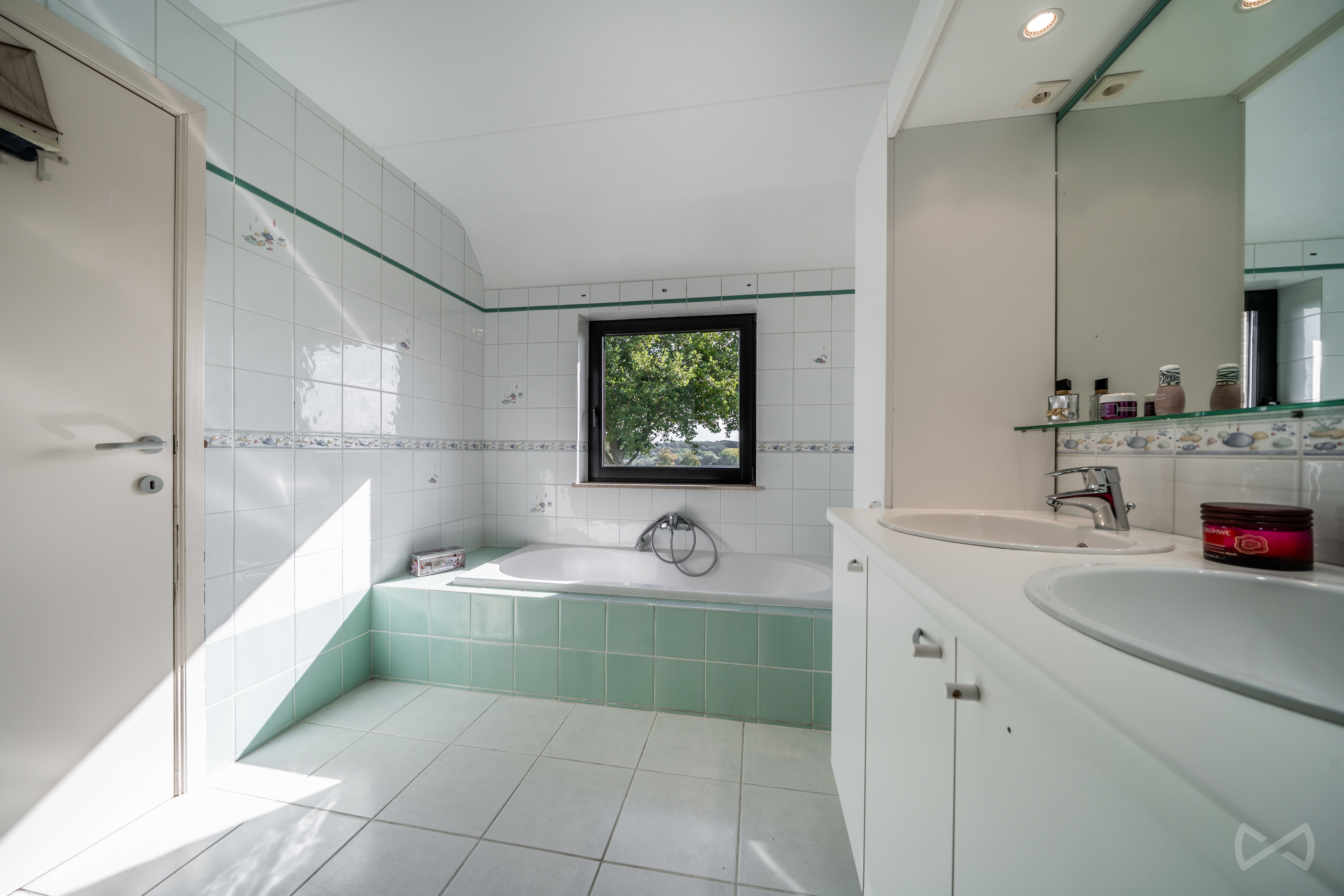 Picture 1 of 4 for Villa with four bedrooms in Grez-Doiceau
