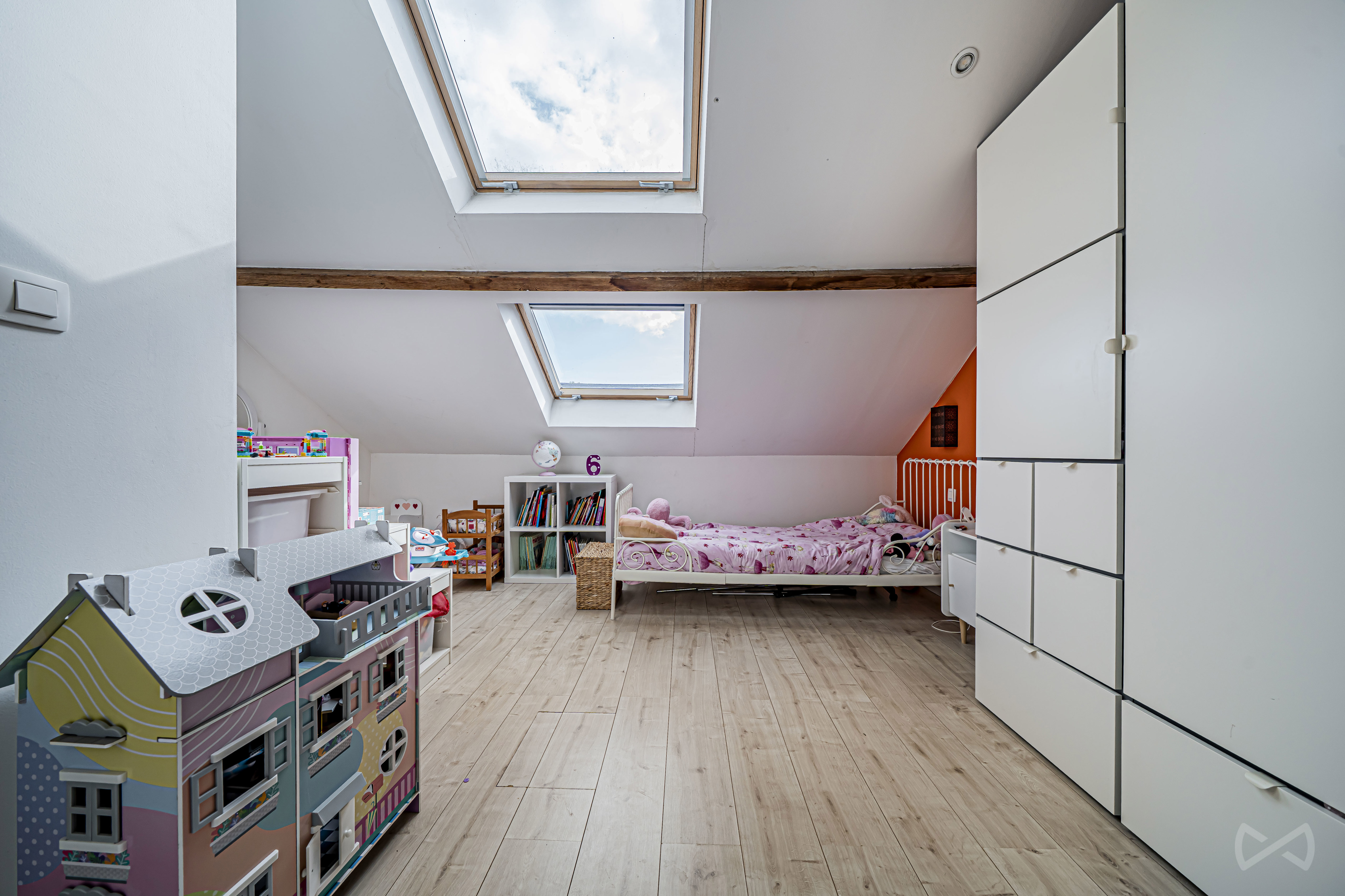 Photo 3 sur 4 pour Maison de quatre chambres à Couillet