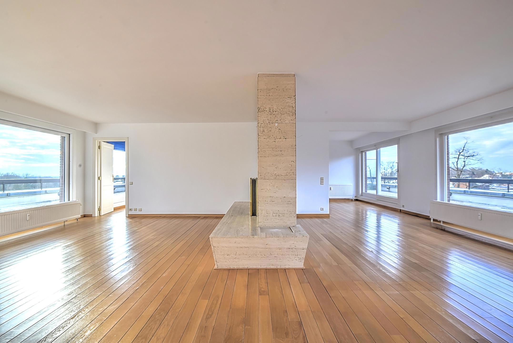 Picture 1 of 4 for Penthouse with two bedrooms in Uccle