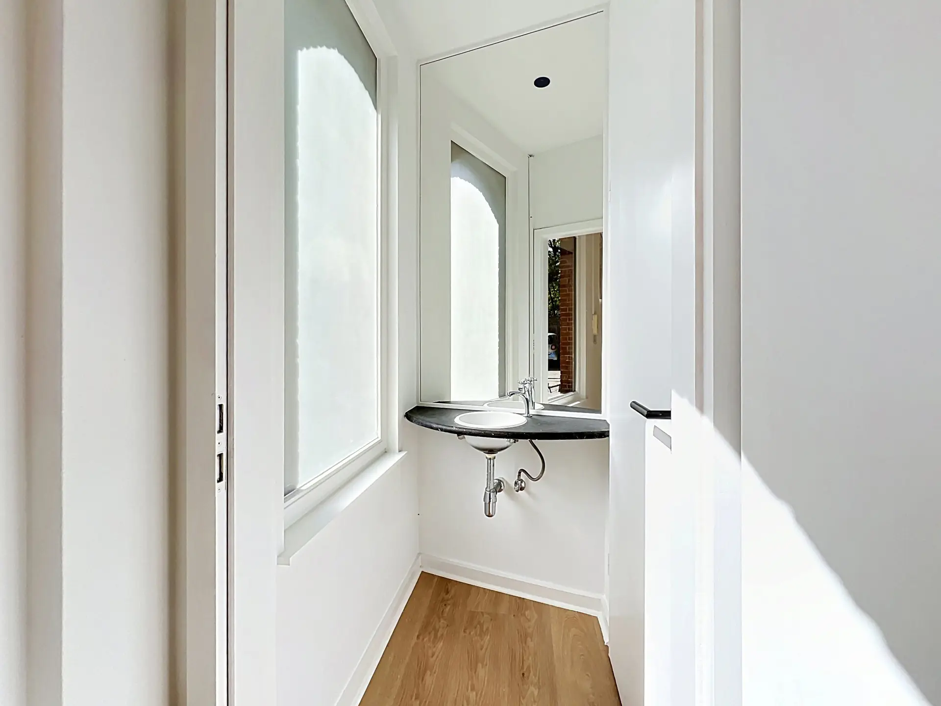 Picture 4 of 4 for Villa in Ixelles