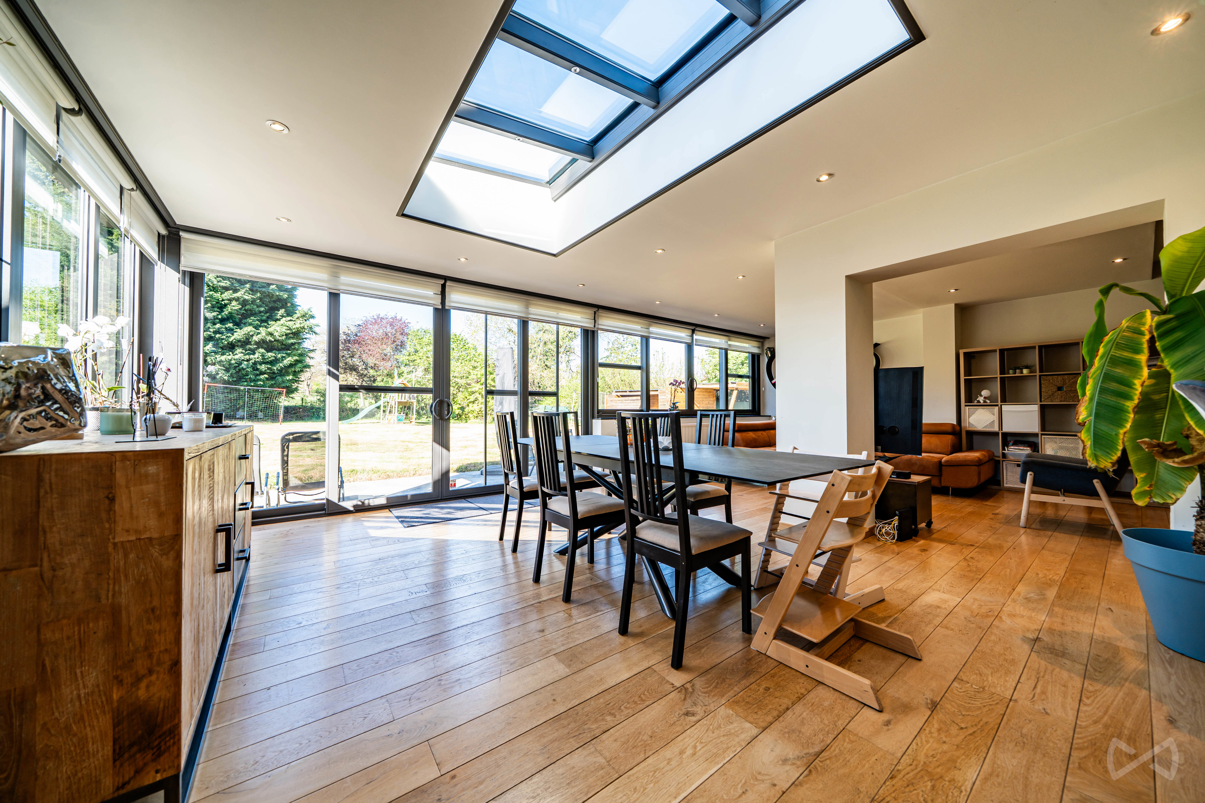 Photo 2 sur 3 pour Maison de cinq chambres à Montigny-le-Tilleul