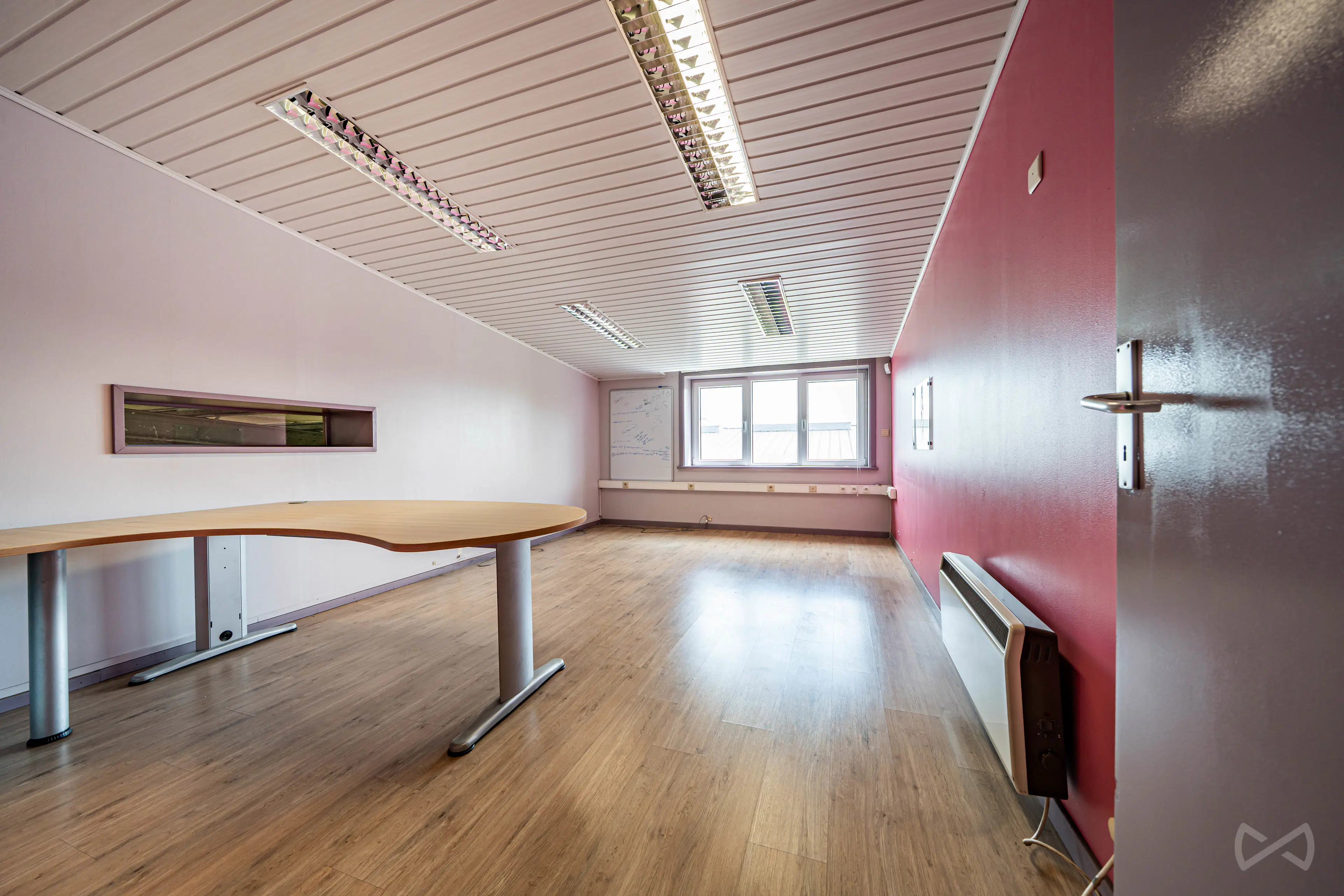 Photo 2 sur 4 pour Bureau et entrepôt à Beaumont