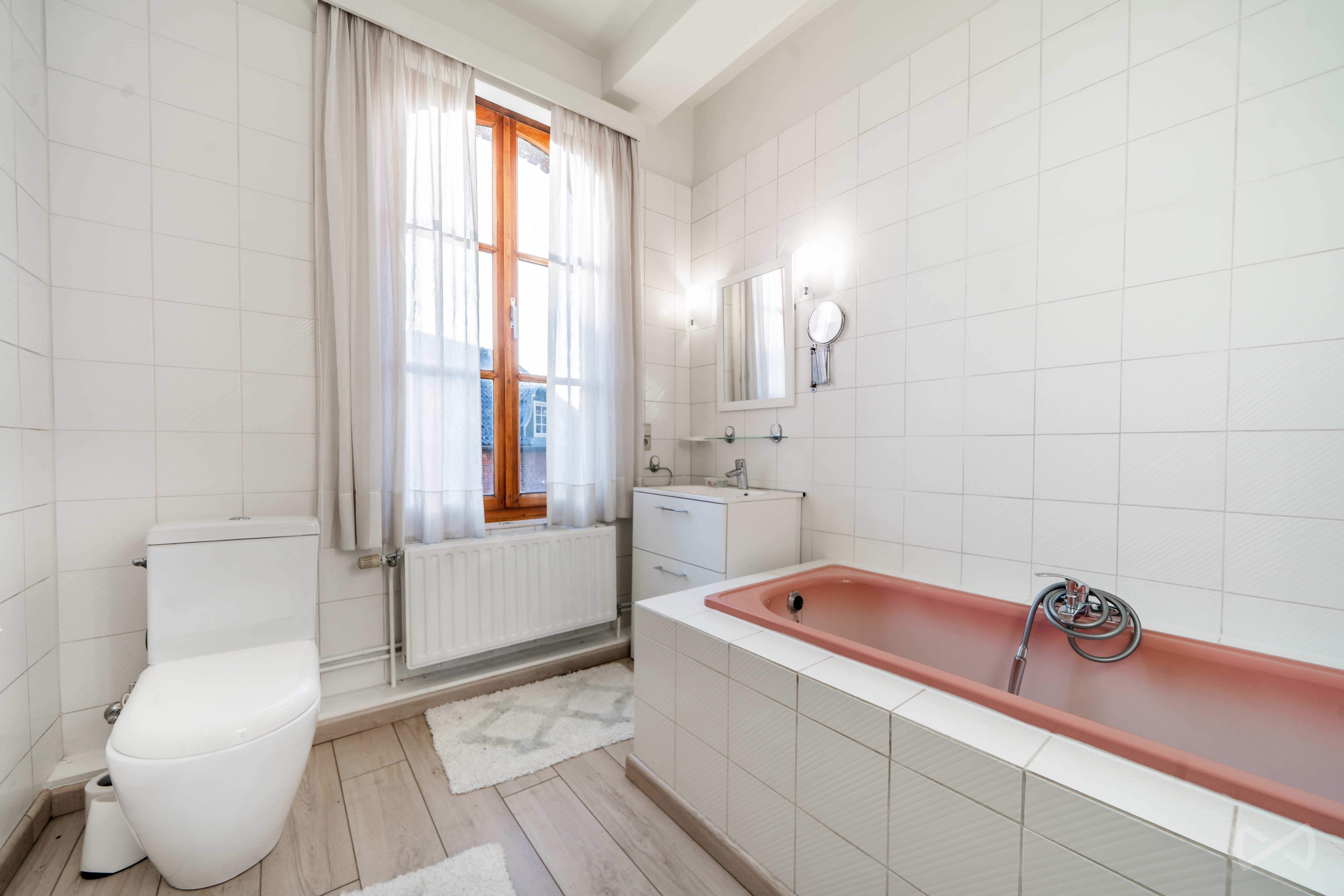 Photo 2 sur 4 pour Maison de quatre chambres à Lombise