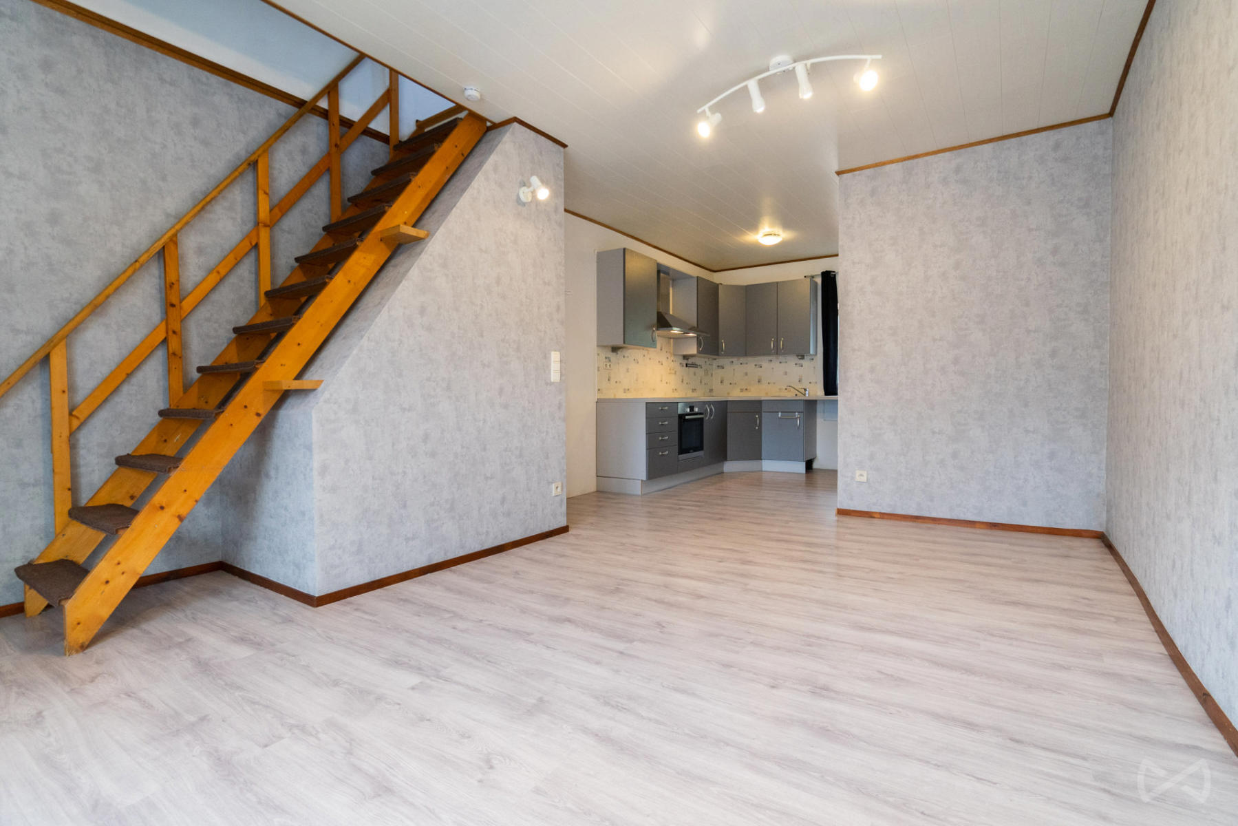 Picture 3 of 3 for Flat with one bedroom in Orp-le-grand