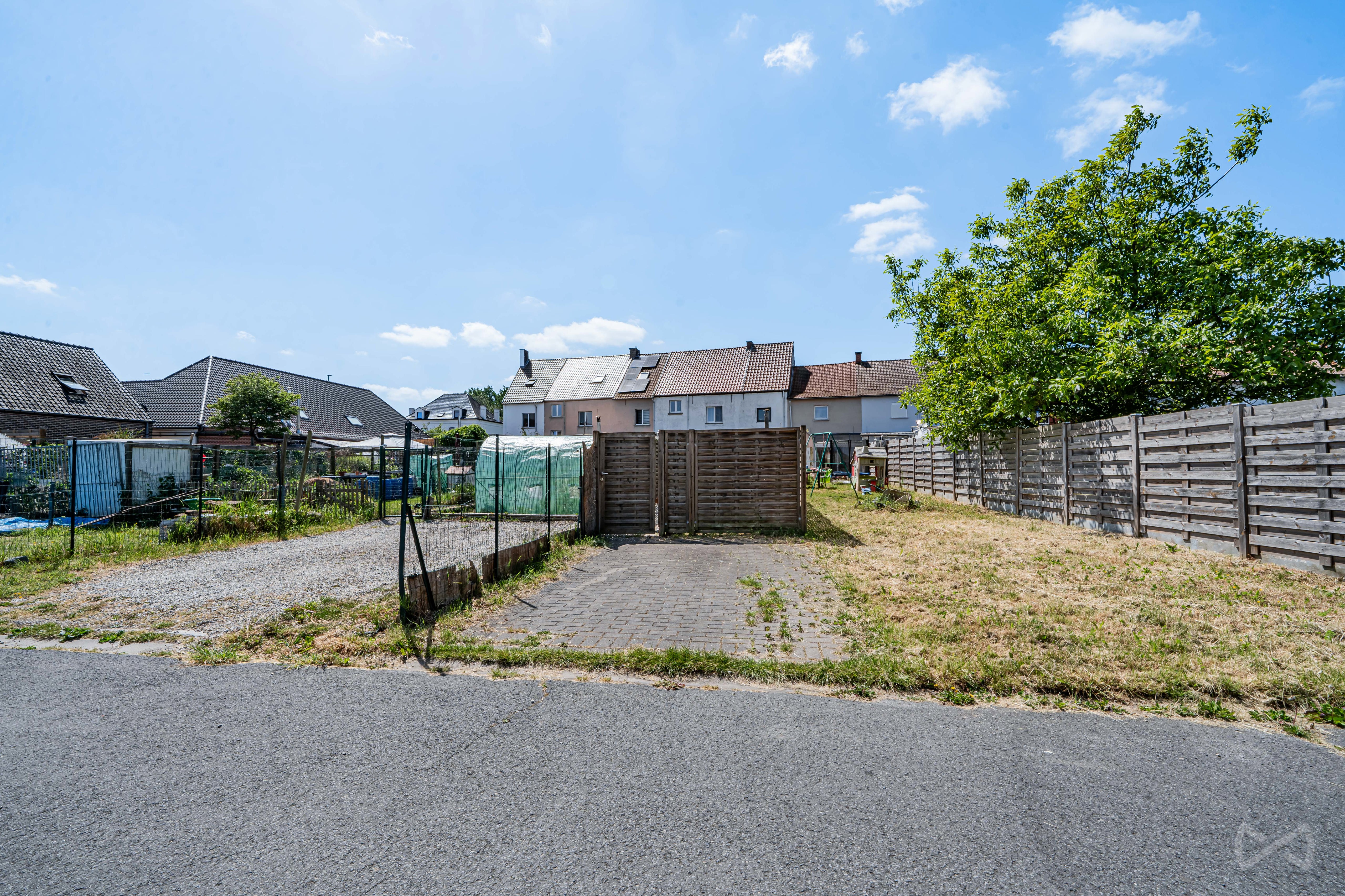 Picture 2 of 4 for House with three bedrooms in Escanaffles