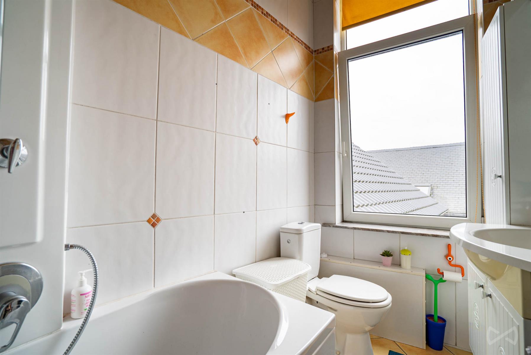 Photo 4 sur 4 pour Maison de quatre chambres à Mons