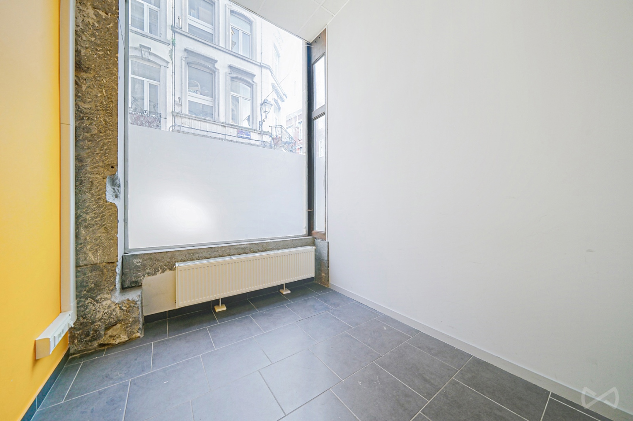 Photo 1 sur 2 pour Commerce individuel à Liège