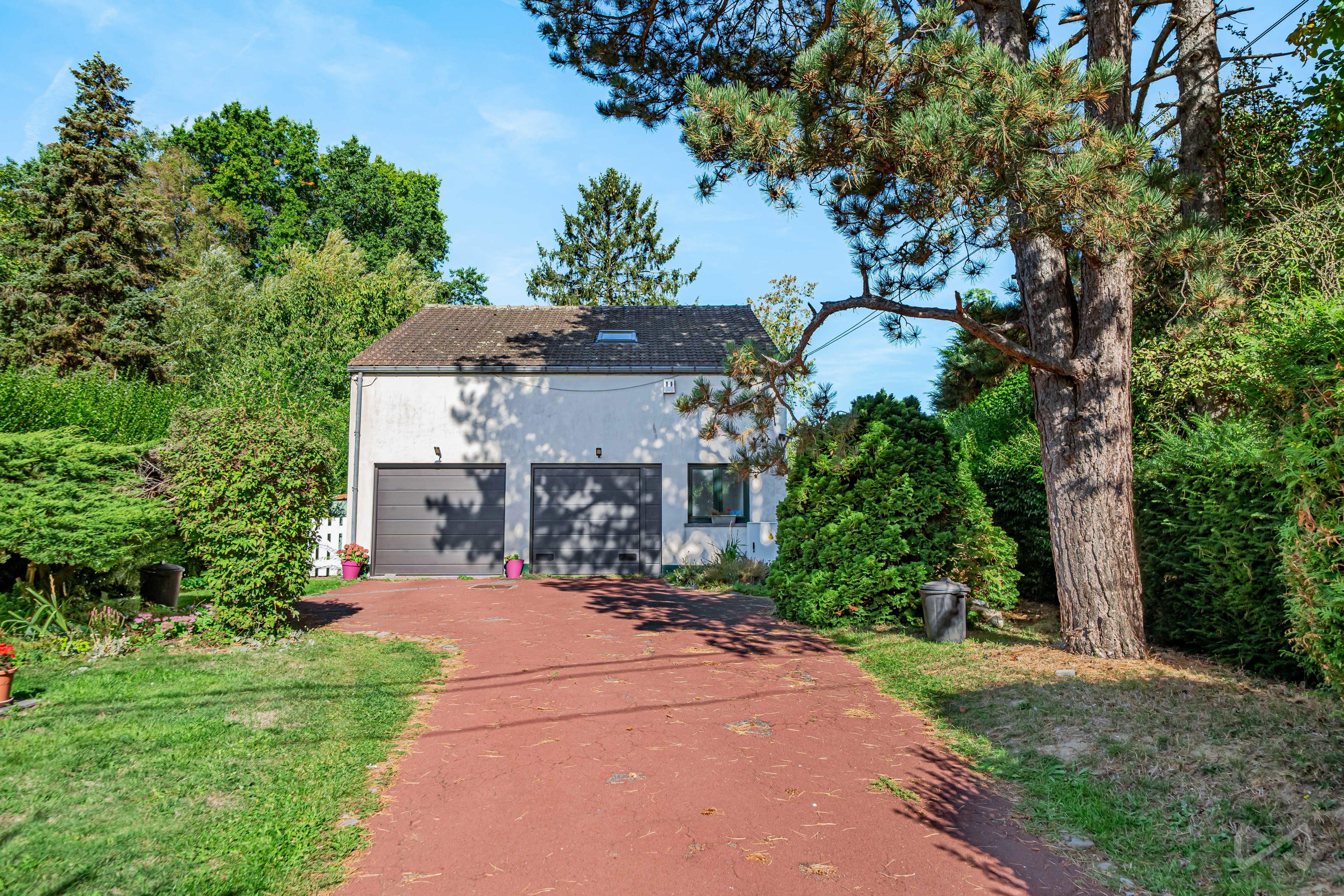 Picture 1 of 4 for Villa with three bedrooms in Waterloo
