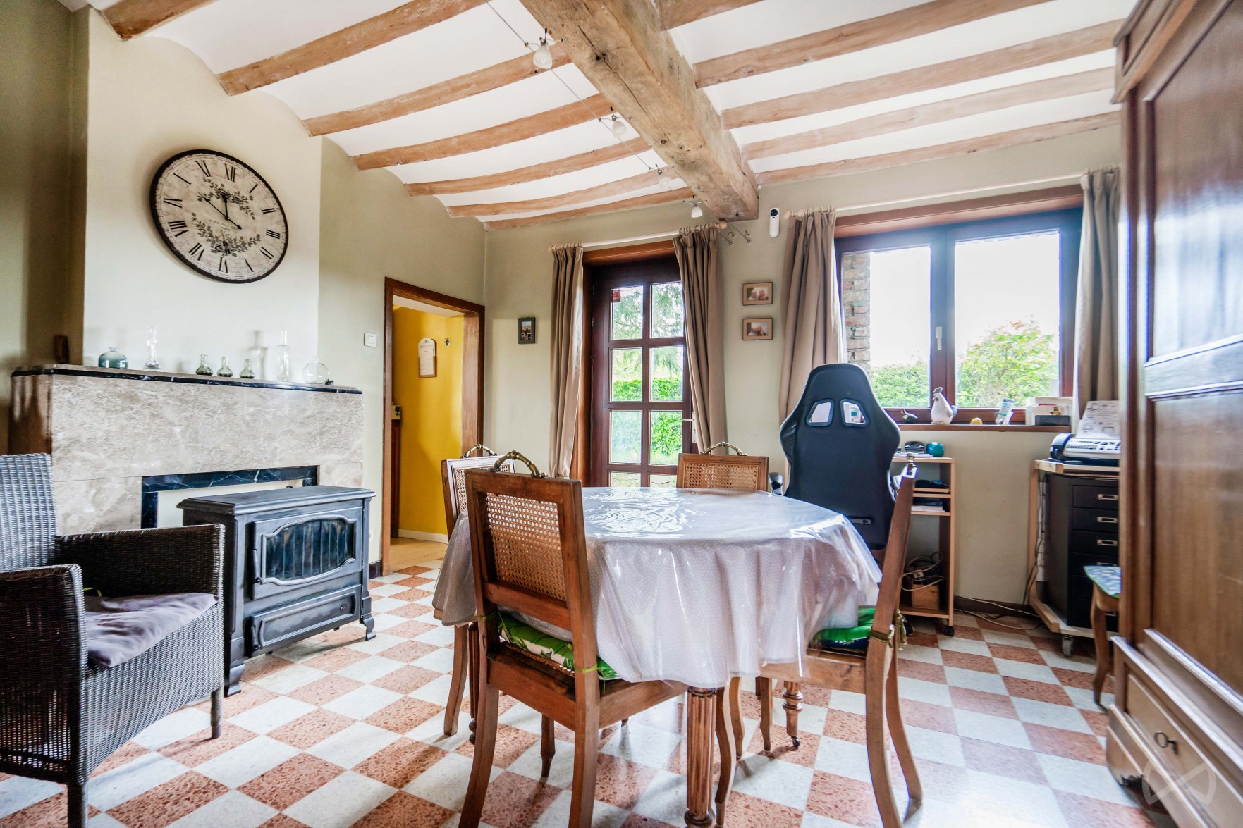 Foto 2 van 3 van Huis met vier slaapkamers in Morlanwelz Carnières